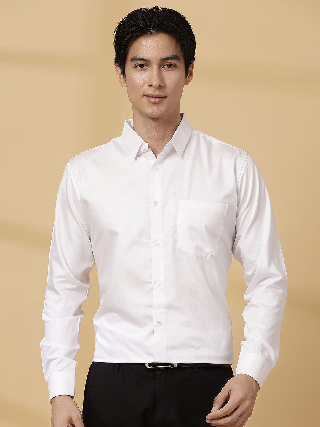 

Majestic Man Men Modern Spread Collar Solid Poly Silk Slim Fit Formal Shirt, White