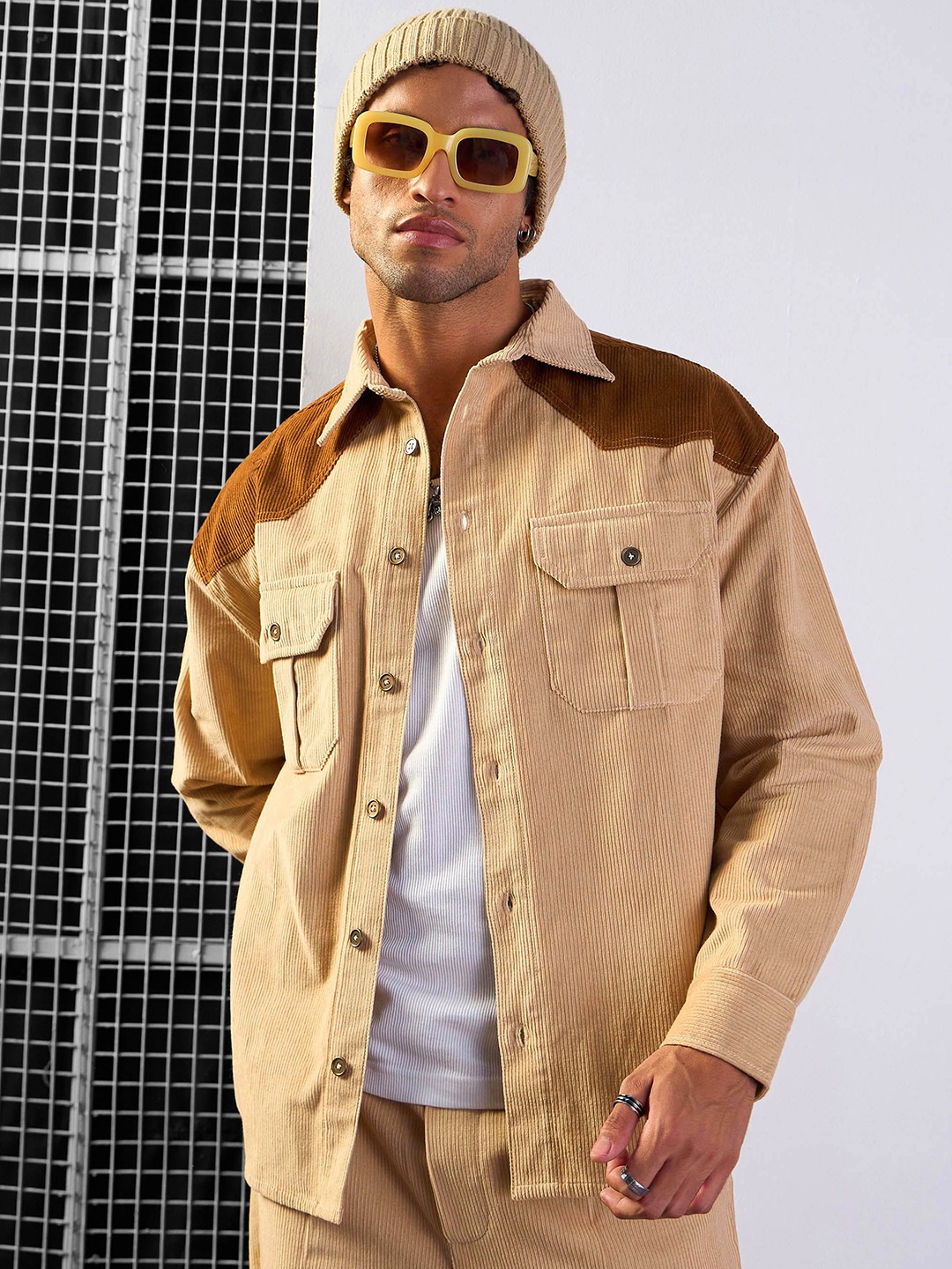 

MASCLN SASSAFRAS Men Spread Collar Colourblocked Corduroy Oversized Shacket, Beige