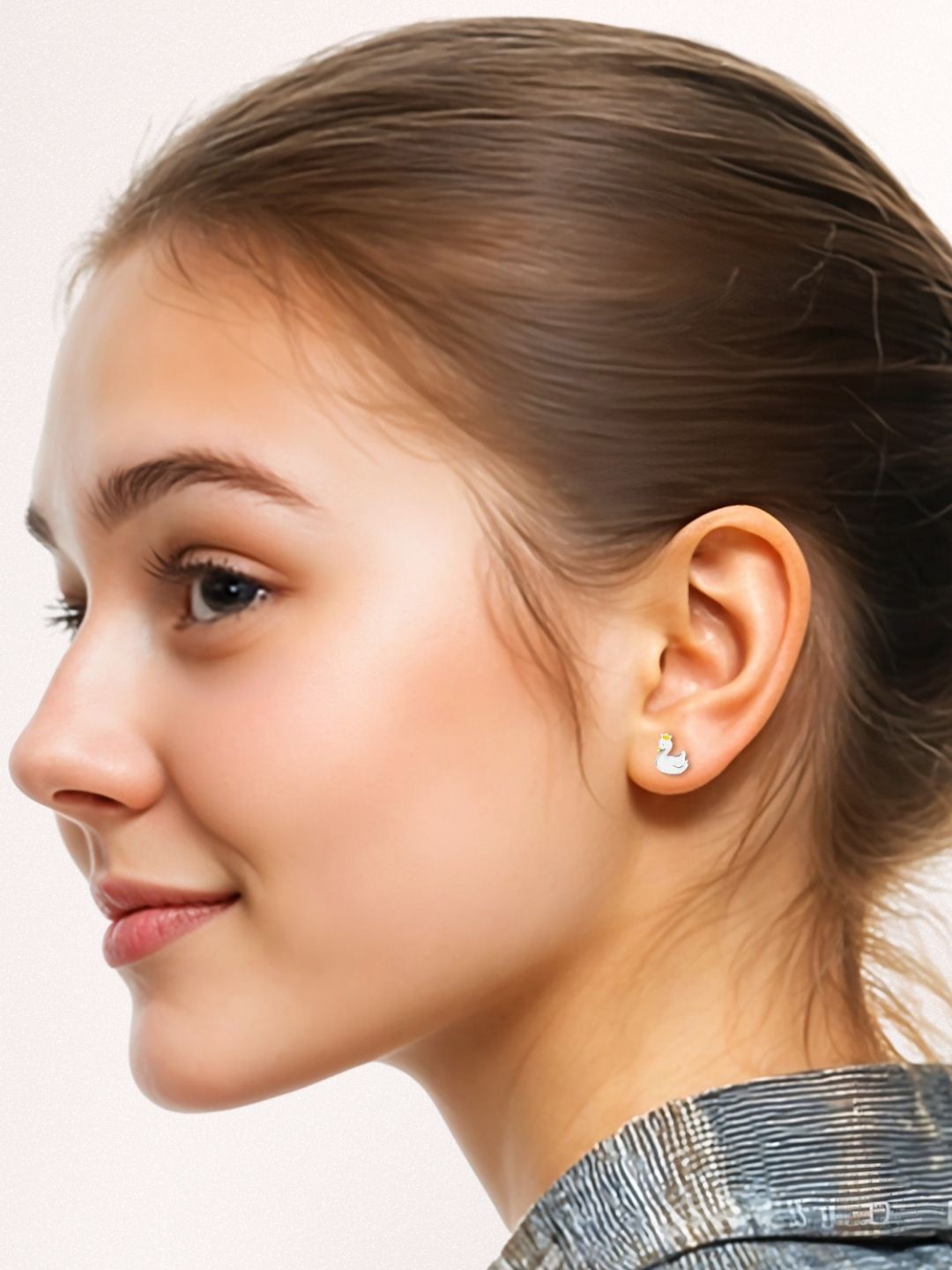 

HighSpark Girls 925 Sterling Silver Swan Shaped Studs