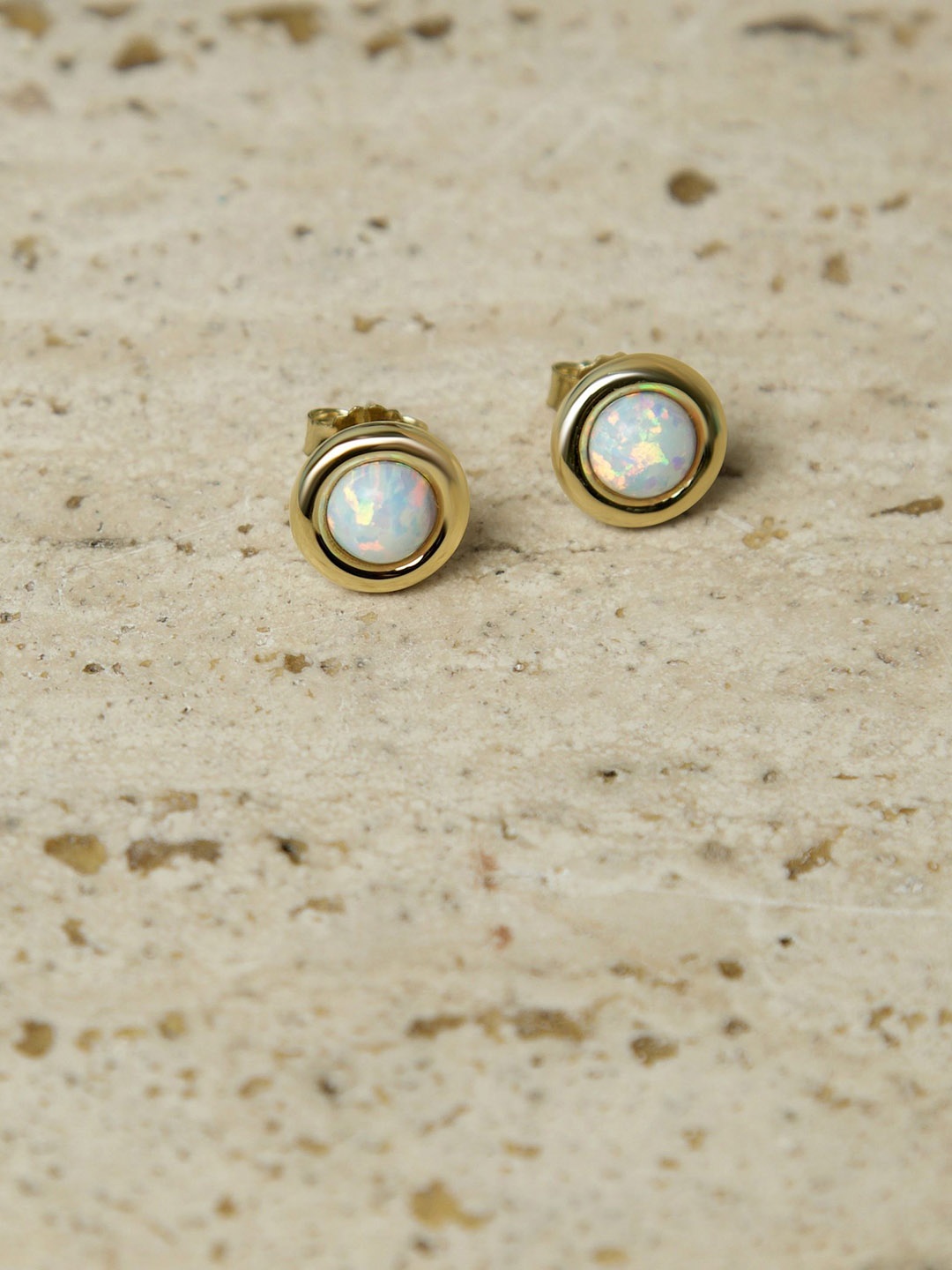 

VELVET IMPERIAL Contemporary Studs Earrings, White