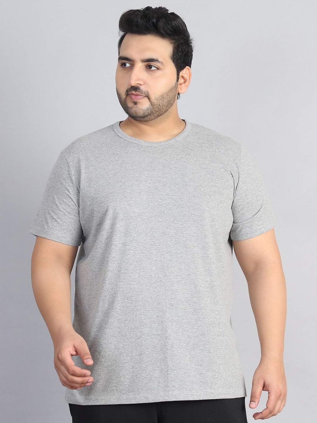 

Rute Men Solid Round Neck Plus Size Pure Cotton T-shirt, Grey