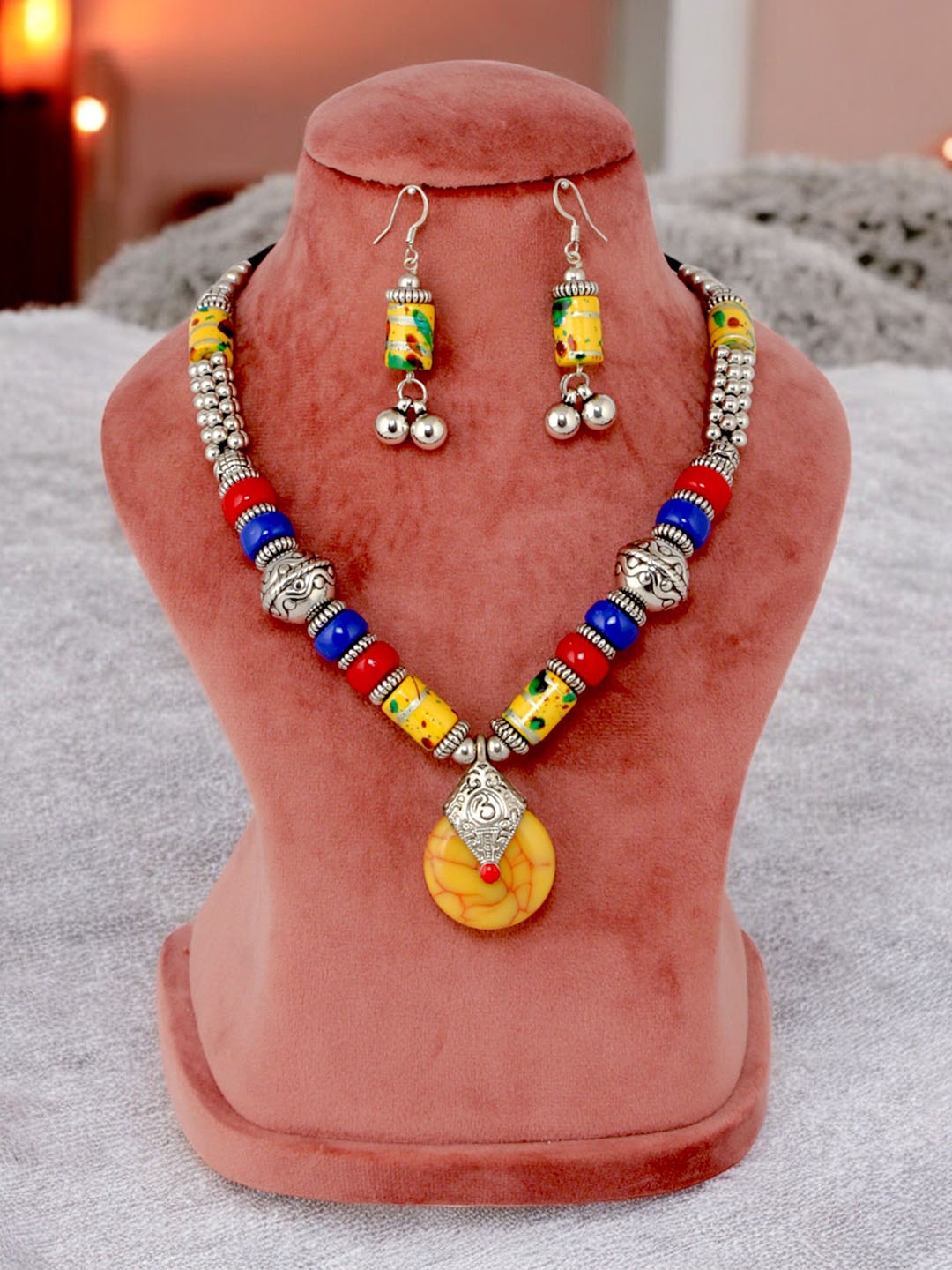 

LUCKY JEWELLERY Beaded Tribal Necklace and Earrings, Silver