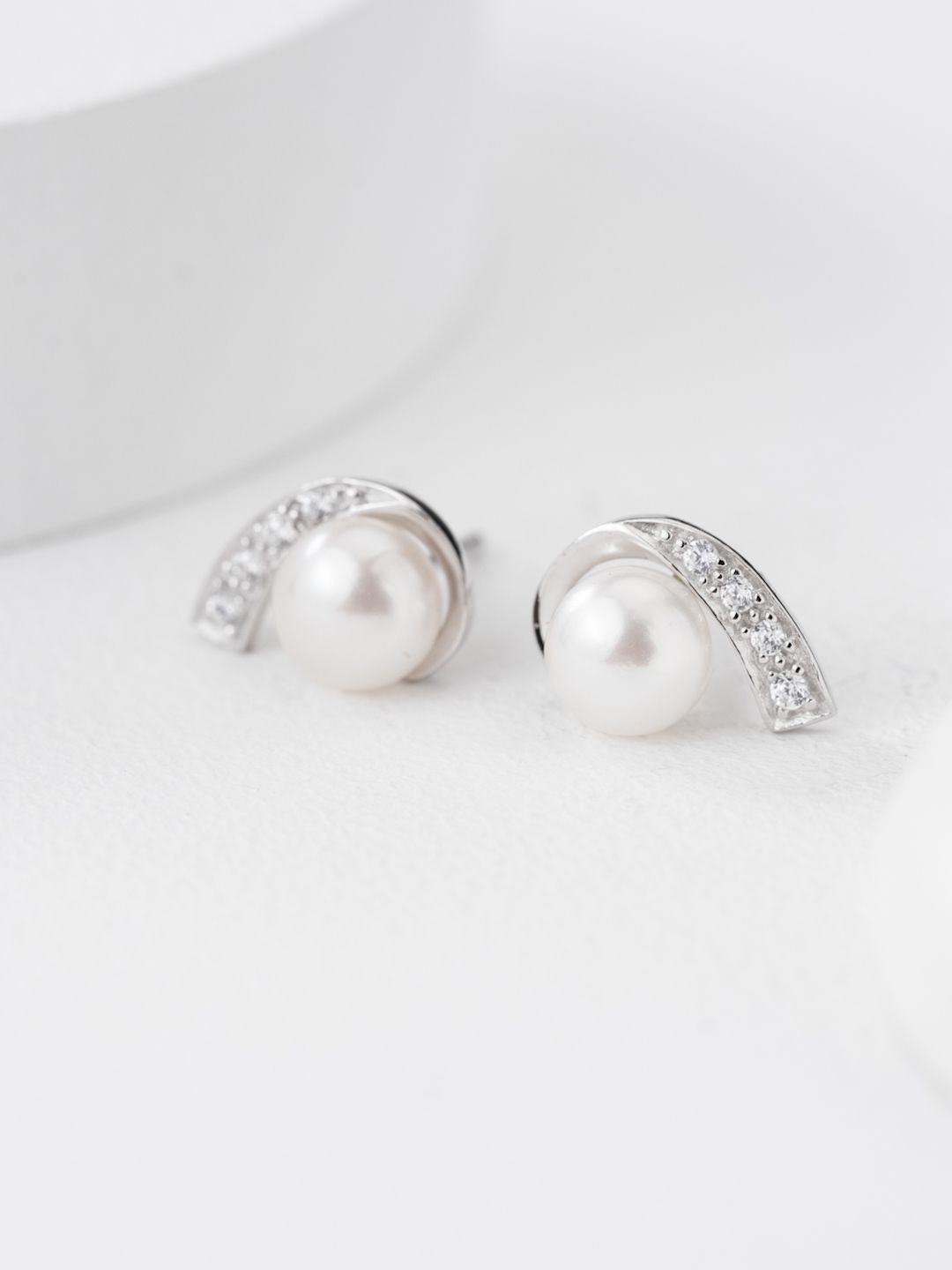 

MISS JO Contemporary Studs Earrings, Silver