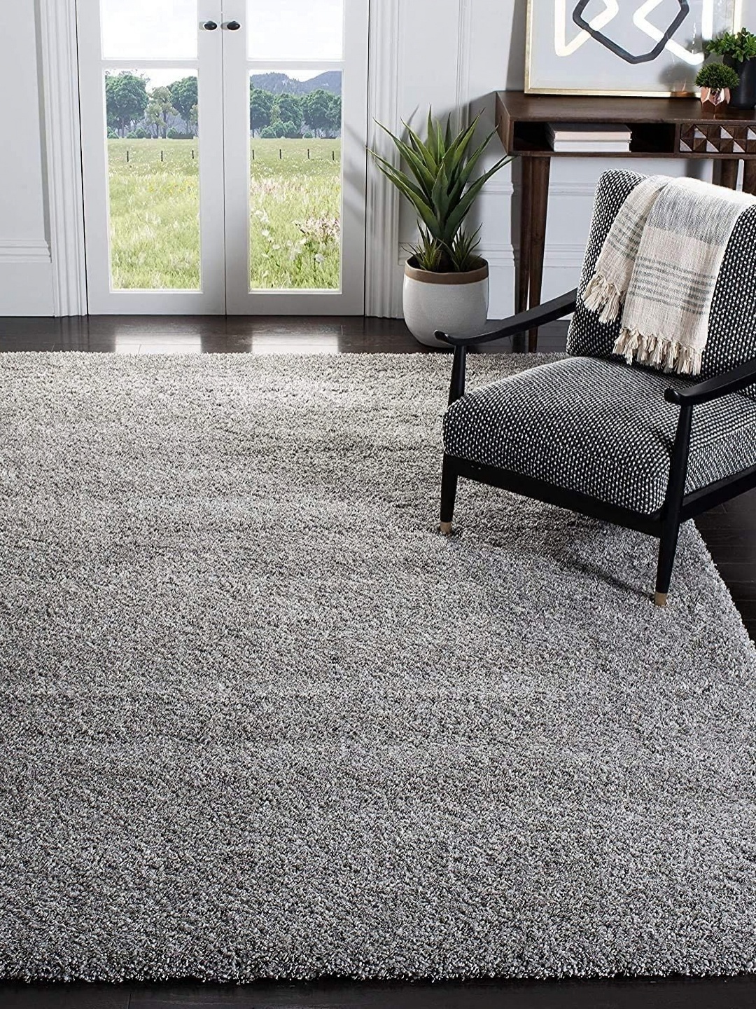 

Banchmark Home Furnishings Silver Toned Solid No Shredding Woolen Carpet