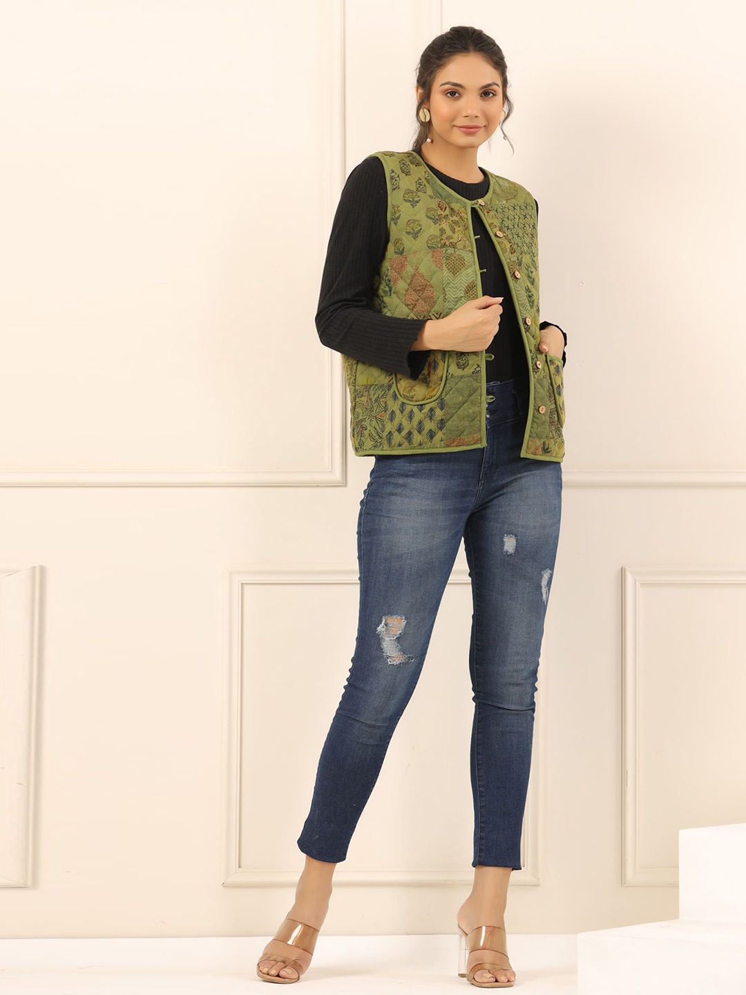 

SANSKRUTIHOMES Women Collarless Floral Printed Cotton Casual Quilted Jacket, Olive