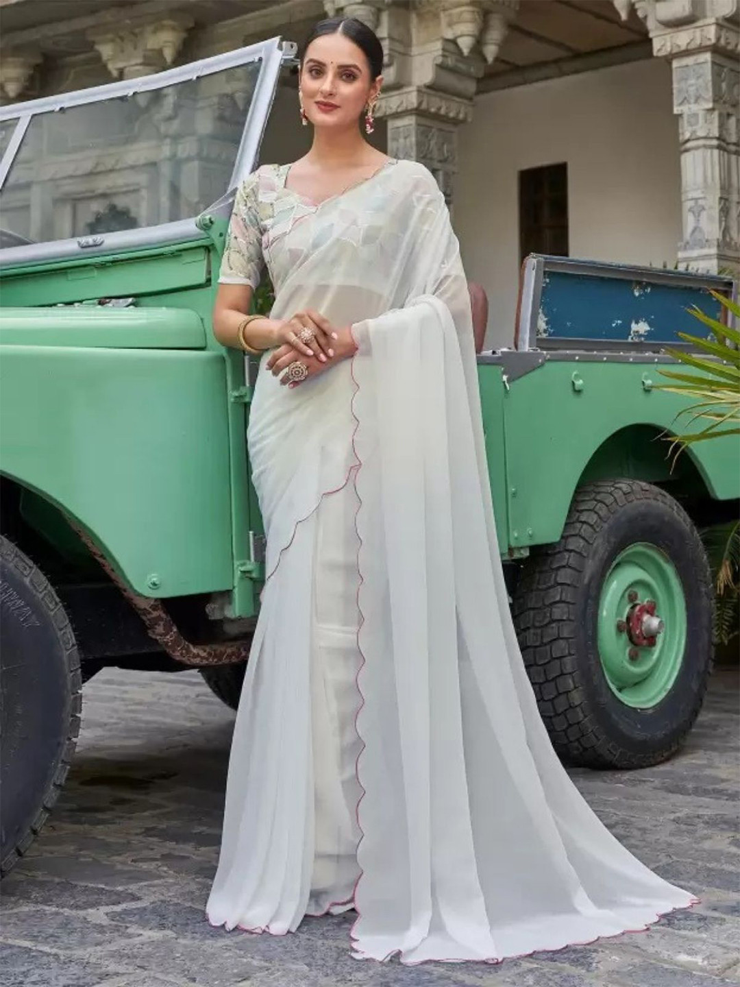 

ODETTE Solid Embroidered Saree with Blouse Piece, White