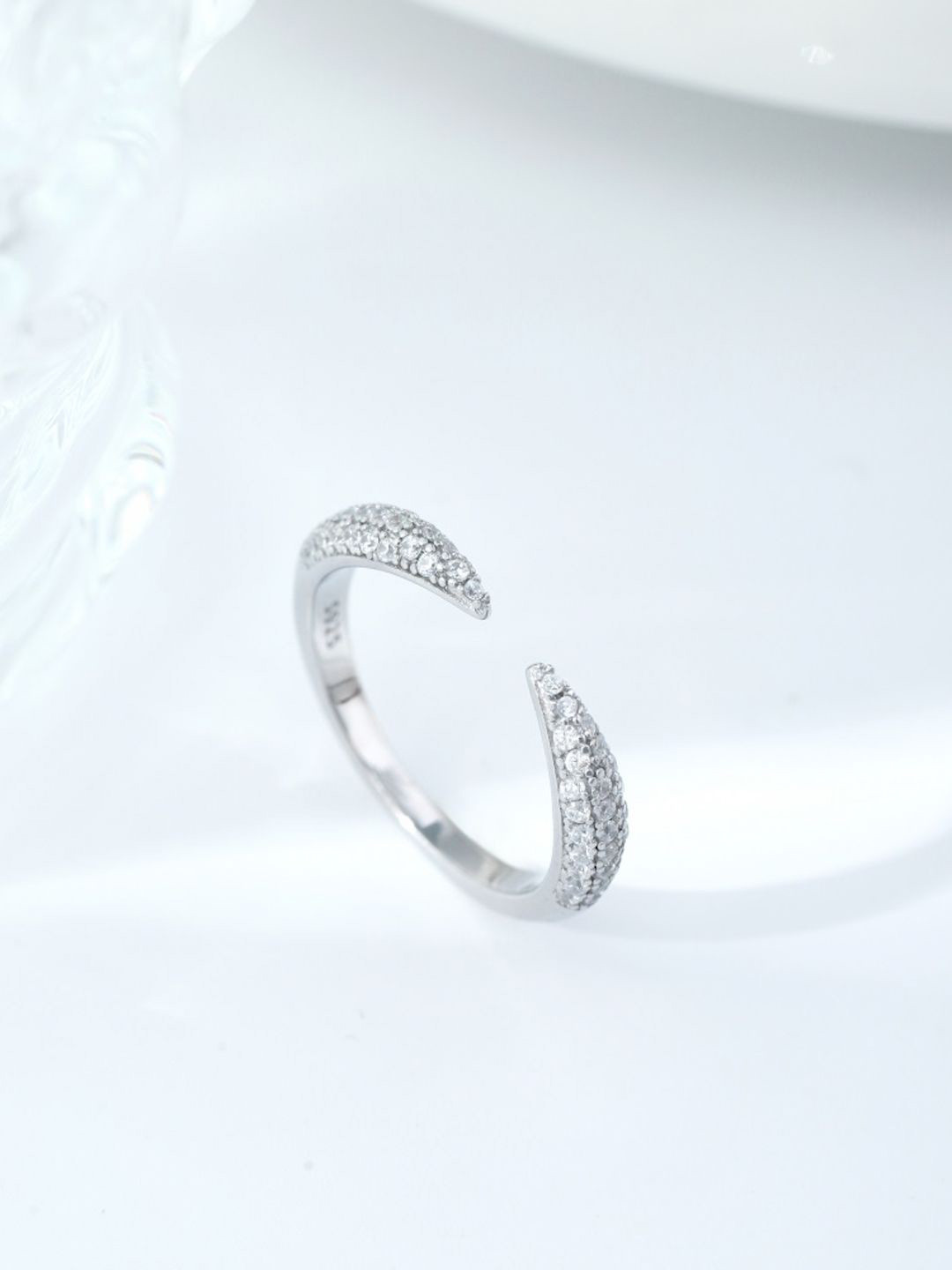 

MISS JO Silver-Plated Stones-Studded Finger Ring