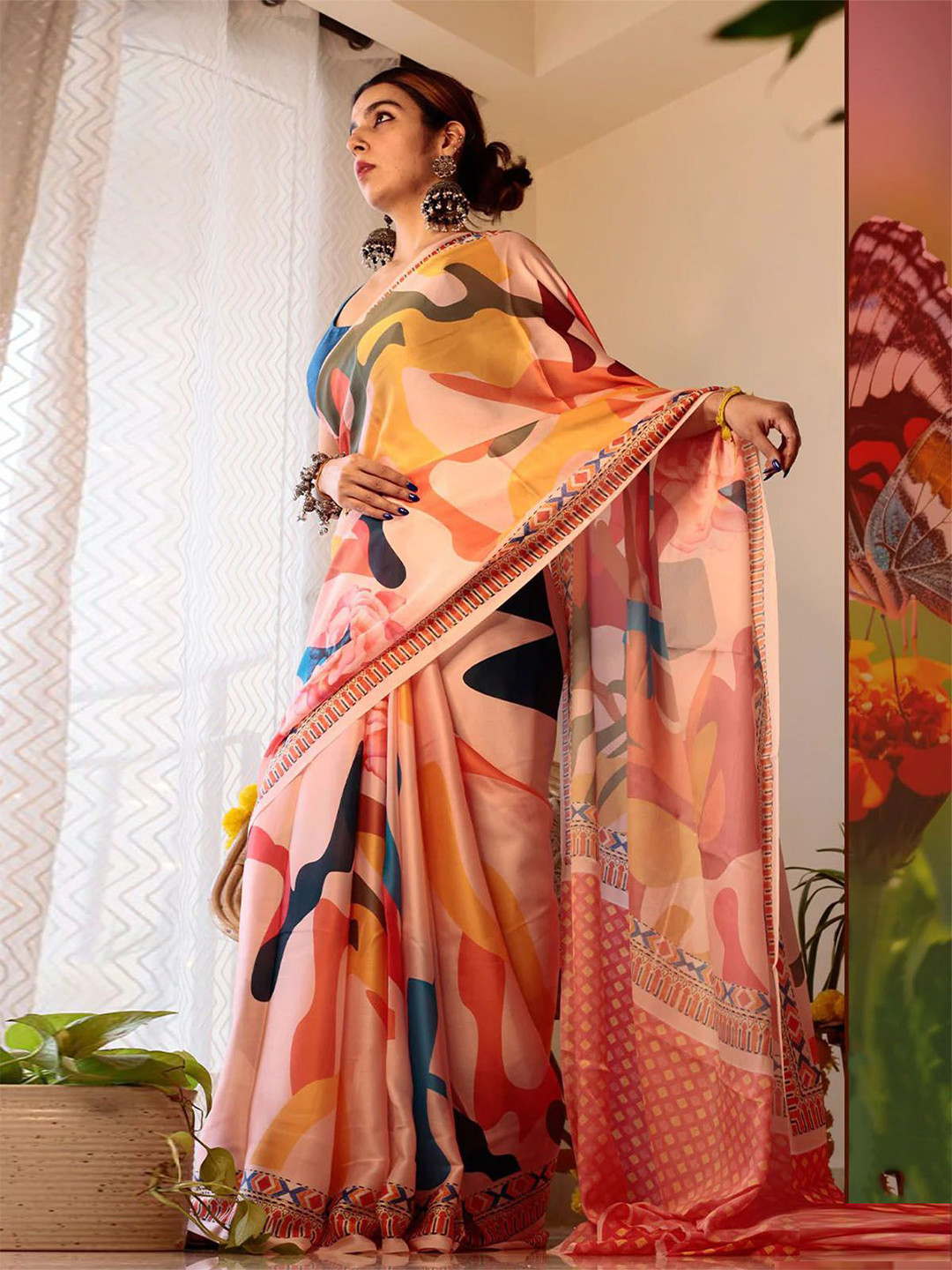 

ODETTE Abstract Printed Satin Saree With Blouse Piece, Pink