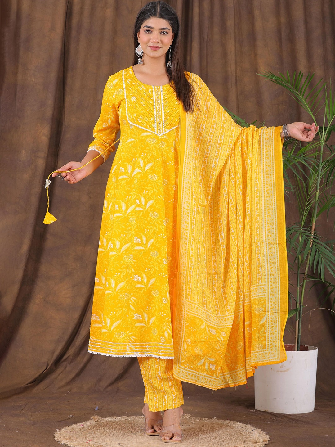 

PARTHVI Floral Printed Mirror Work Anarkali Kurta with Trousers & Dupatta, Yellow