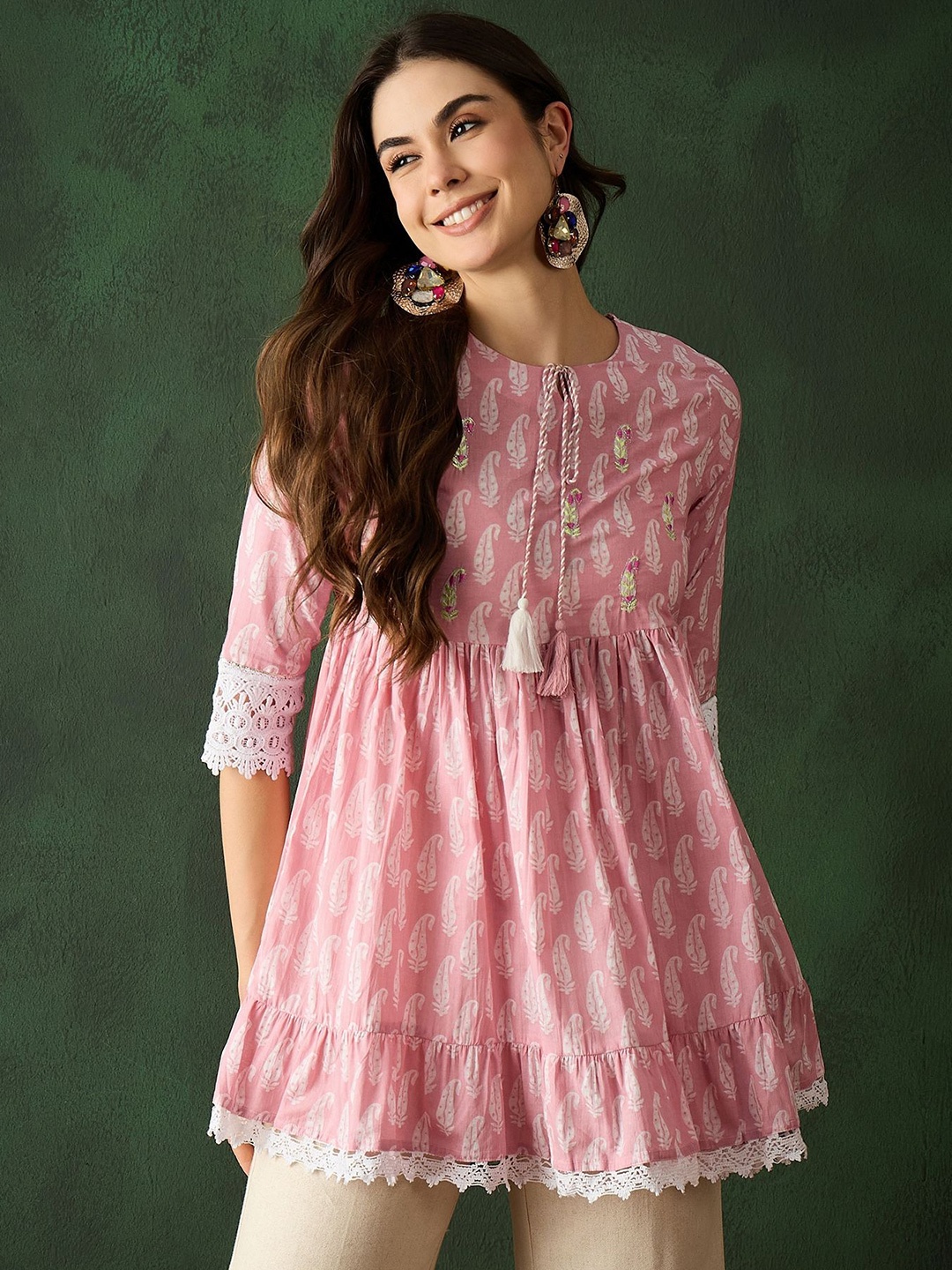 

Sangria Women Printed Pure Cotton Round Neck Tunic With Lace Detail, Pink