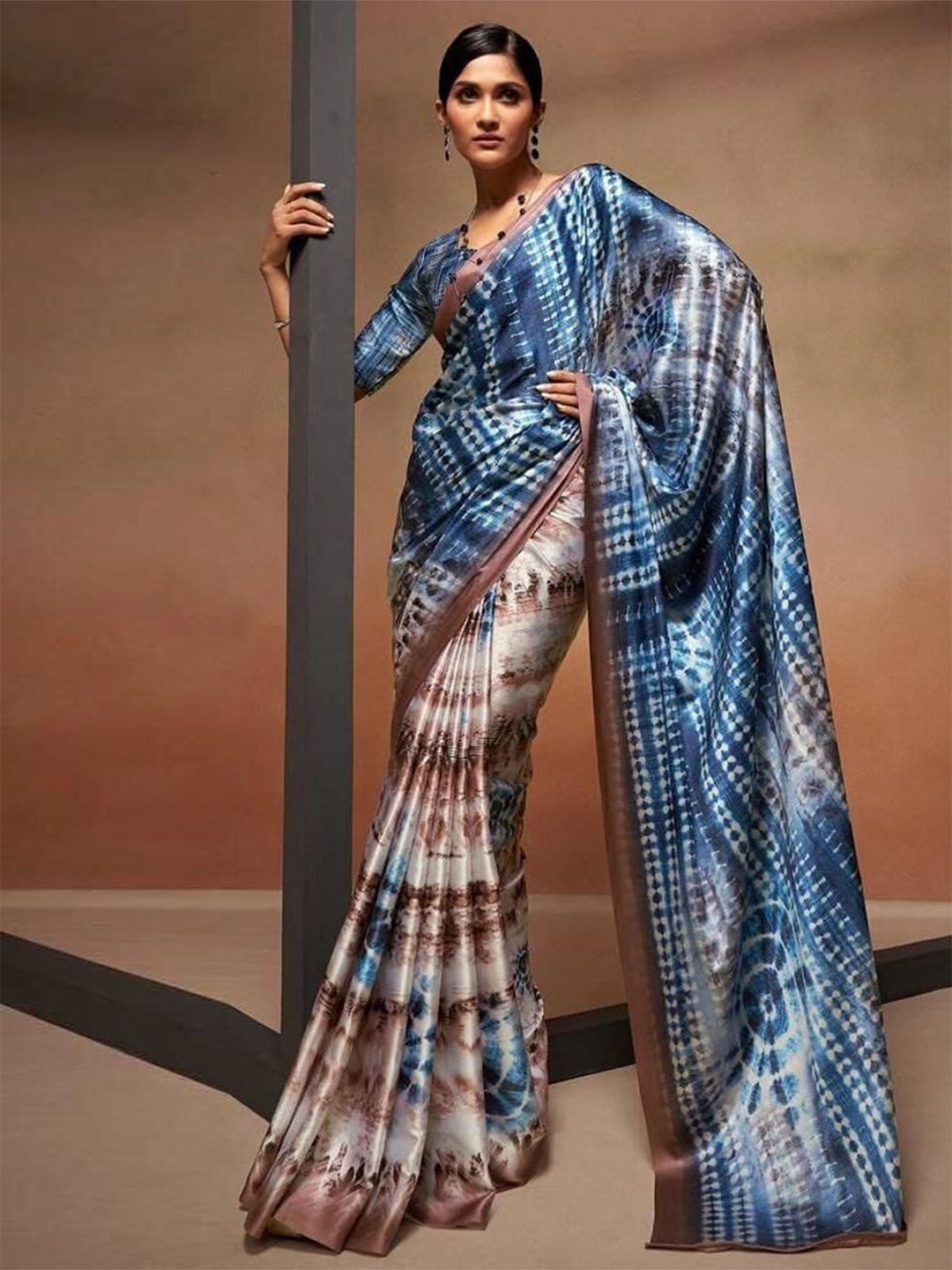 

ODETTE Tie and Dye Satin Saree, Blue