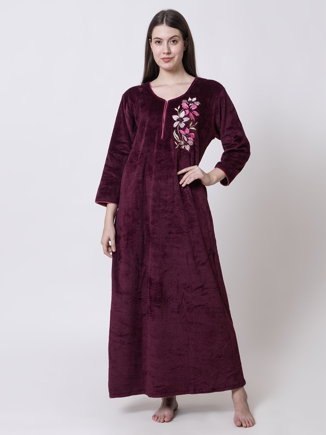 

AVYAY Women Embroidered Maxi Nightdress, Burgundy