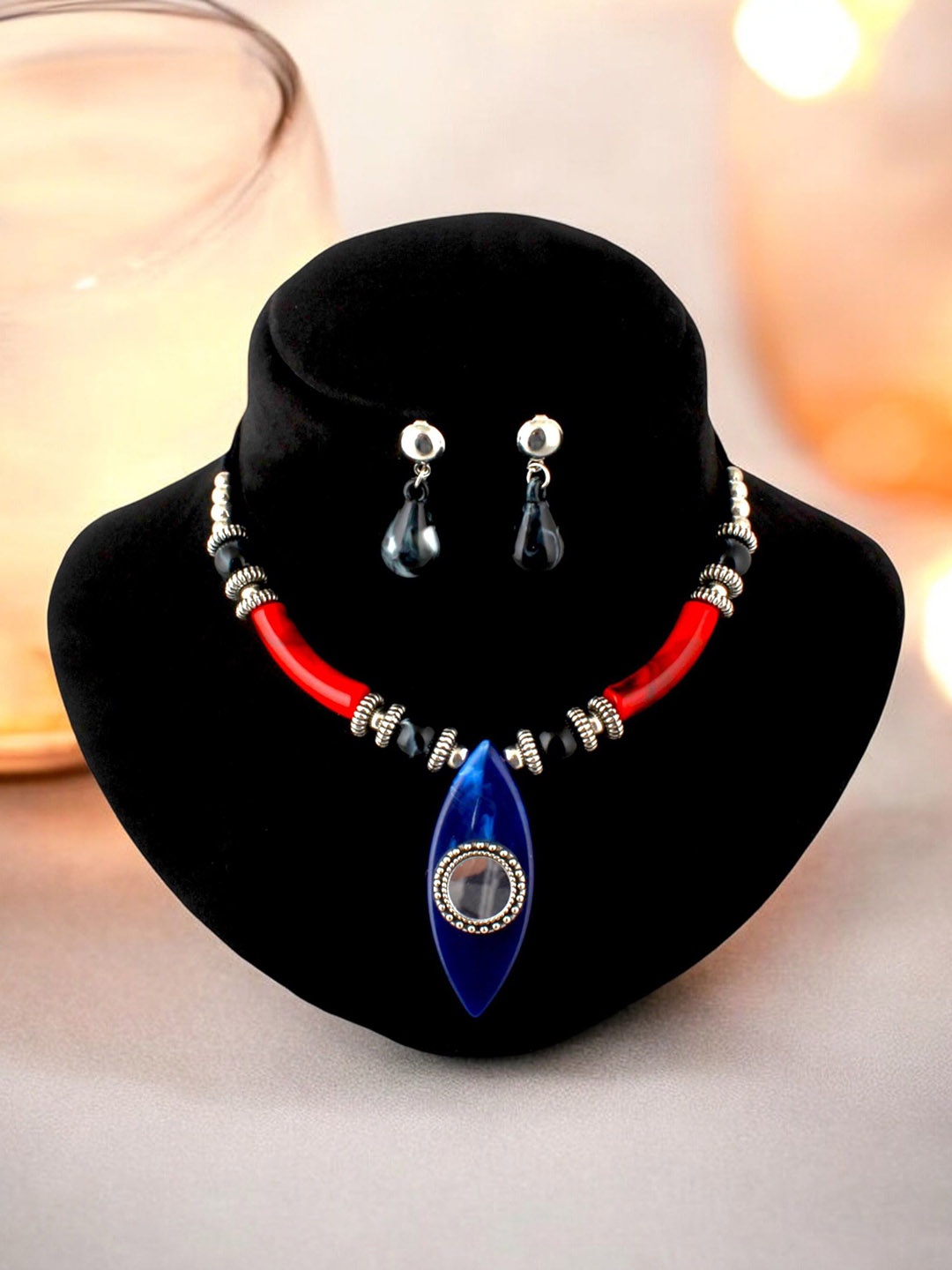 

LUCKY JEWELLERY Beaded Tribal Necklace and Earrings, Silver