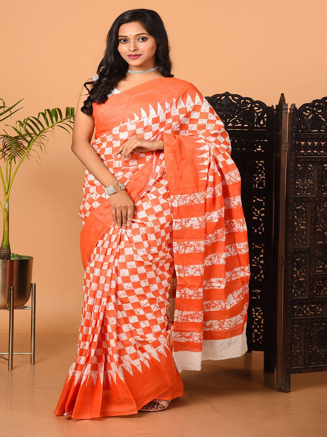 

Laa Calcutta Geometric Printed Pure Cotton Saree, Orange