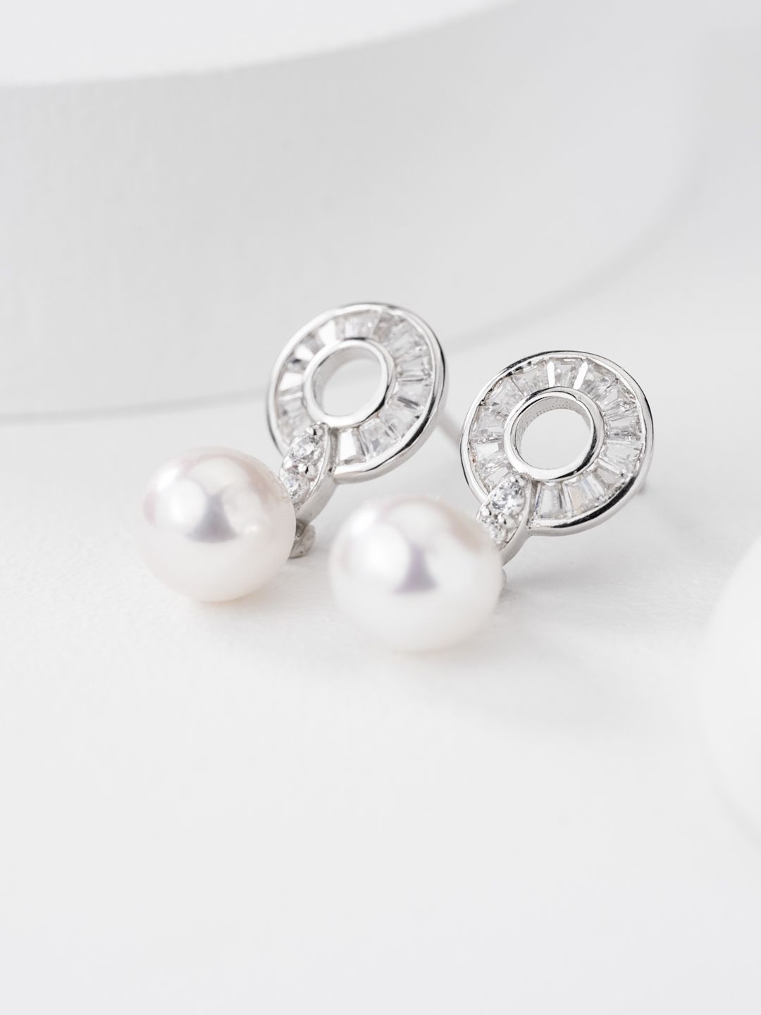 

MISS JO Contemporary Studs Earrings, Silver