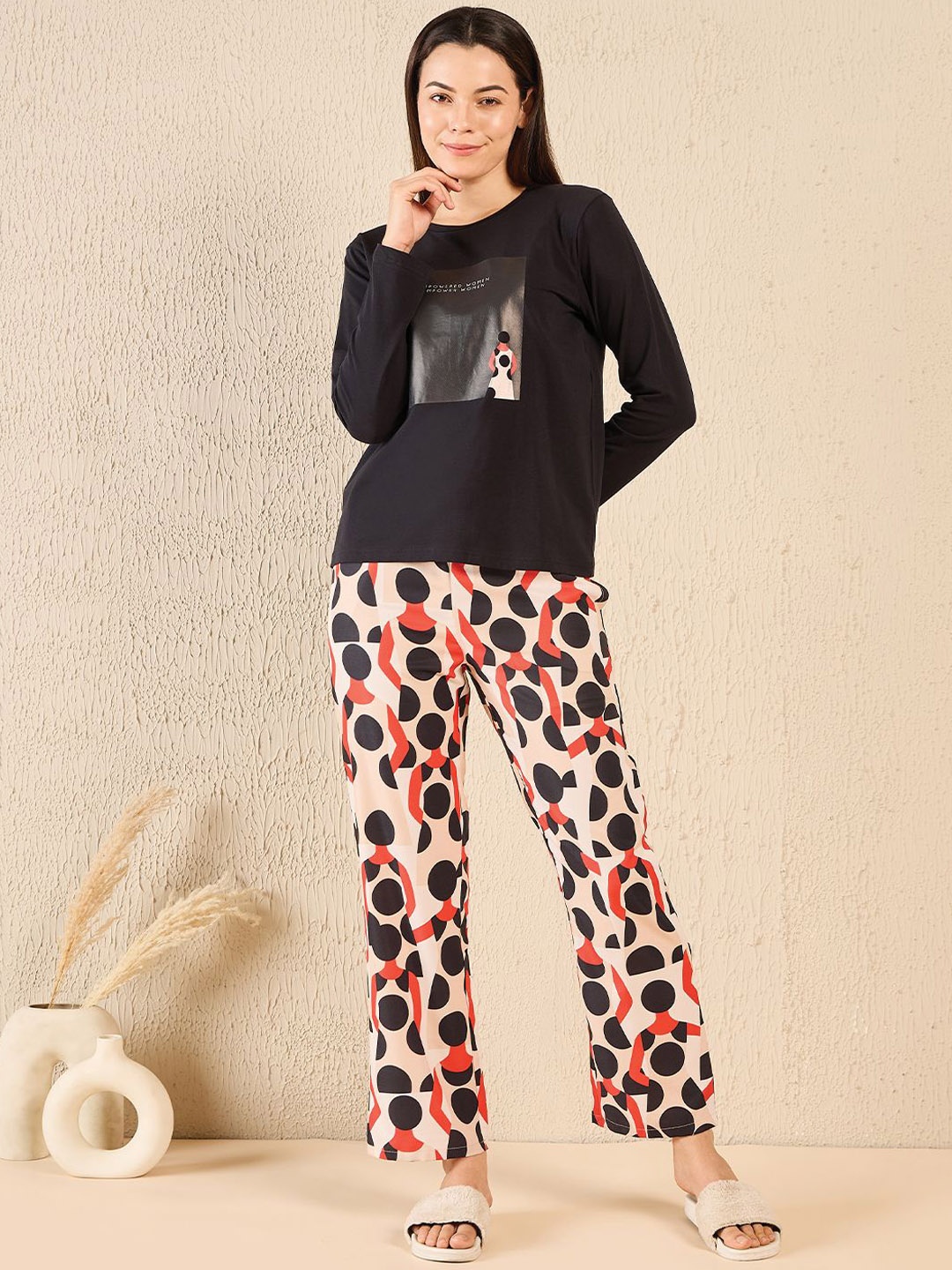 

Sweet Dreams Women Printed Night suit, Black