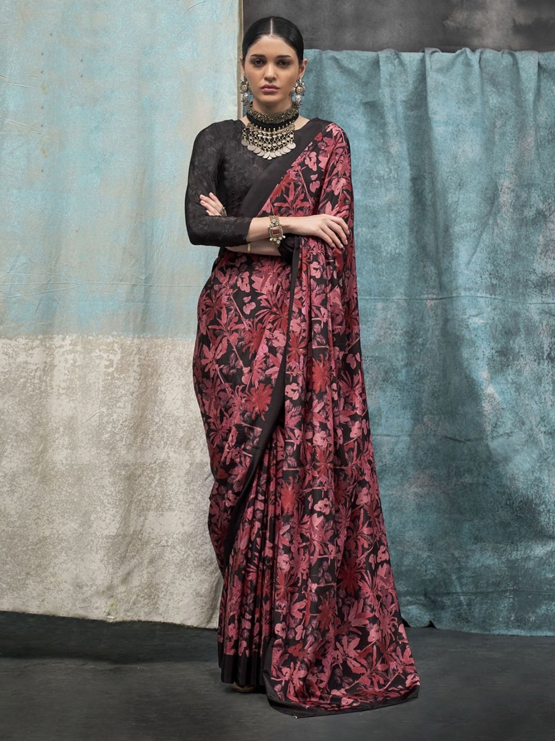 

ODETTE Floral Printed Satin Saree with Blouse Piece, Maroon