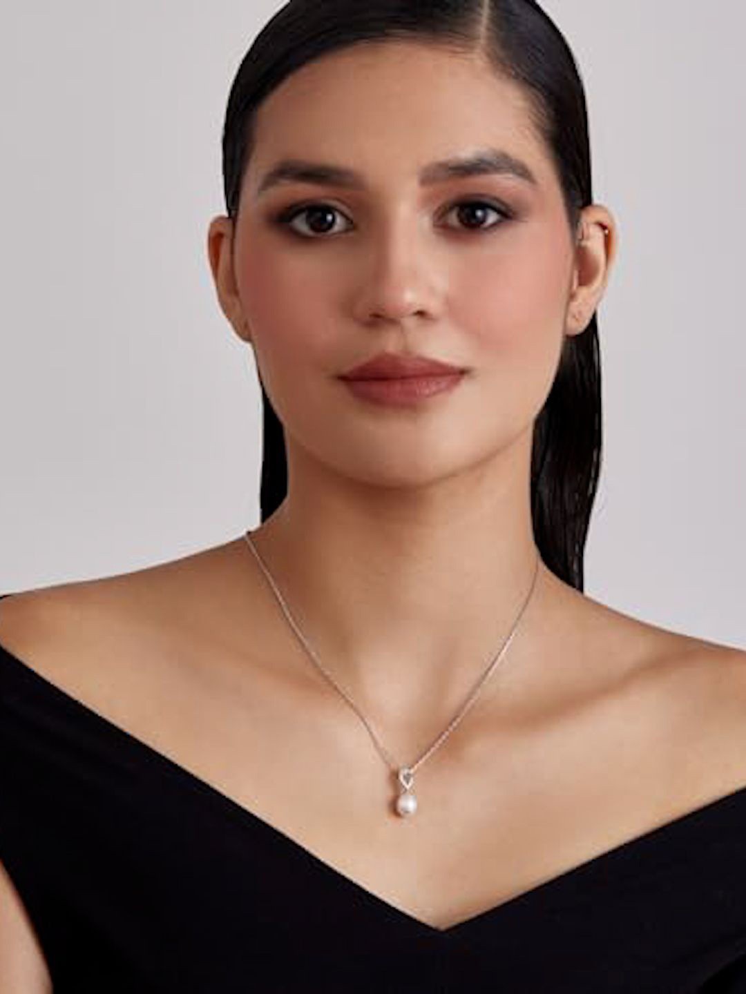 

MISS JO Rhodium-Plated Oval Pendants with Chains, Silver