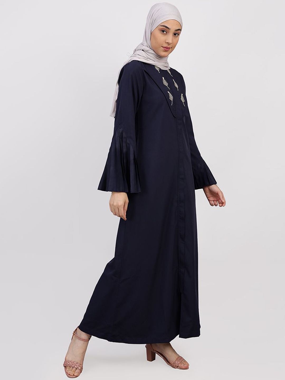 

IDH London Embroidered Abaya With Scarf, Navy blue