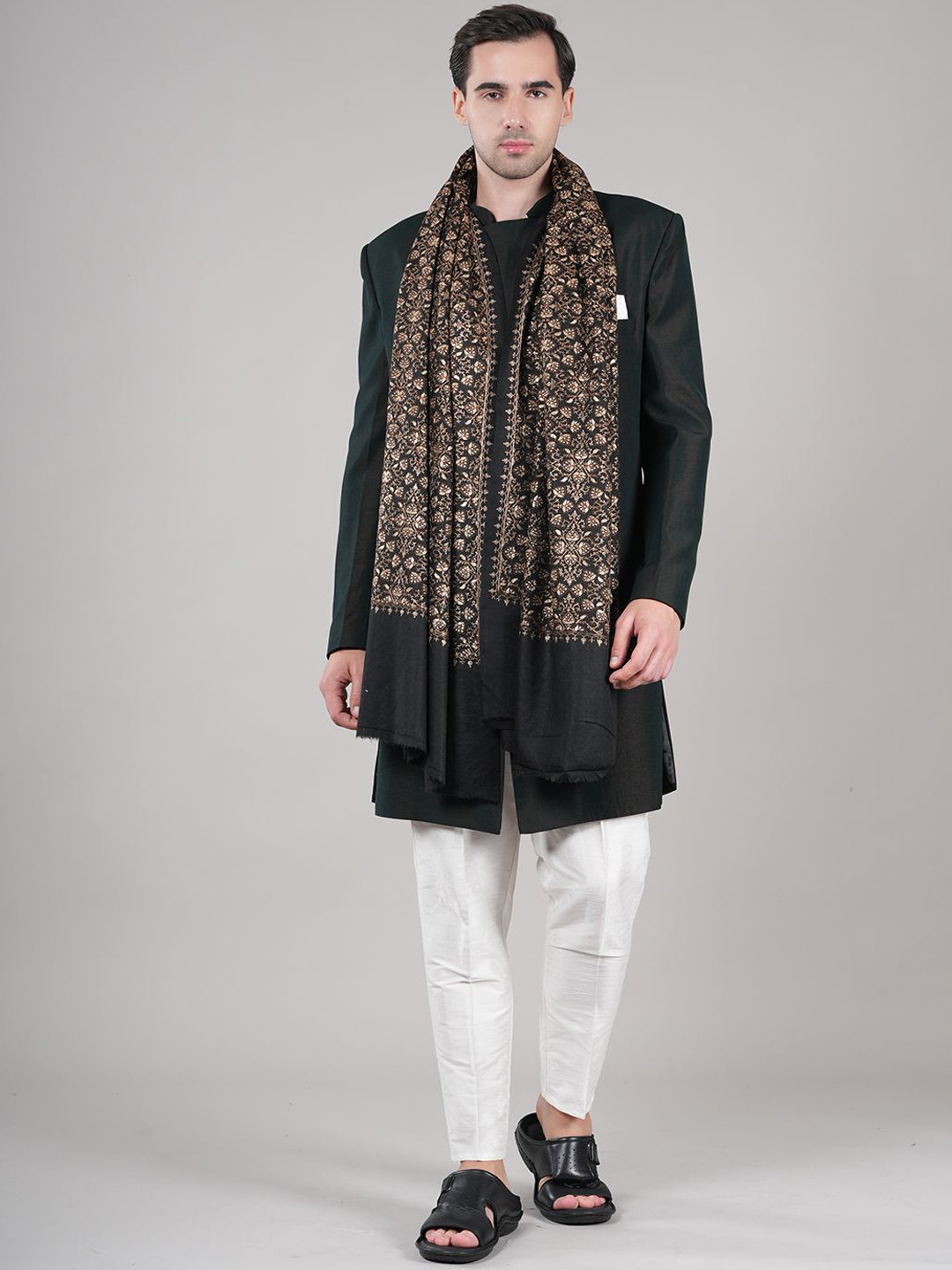 

MUFFLY Floral Printed Woollen Shawl, Black