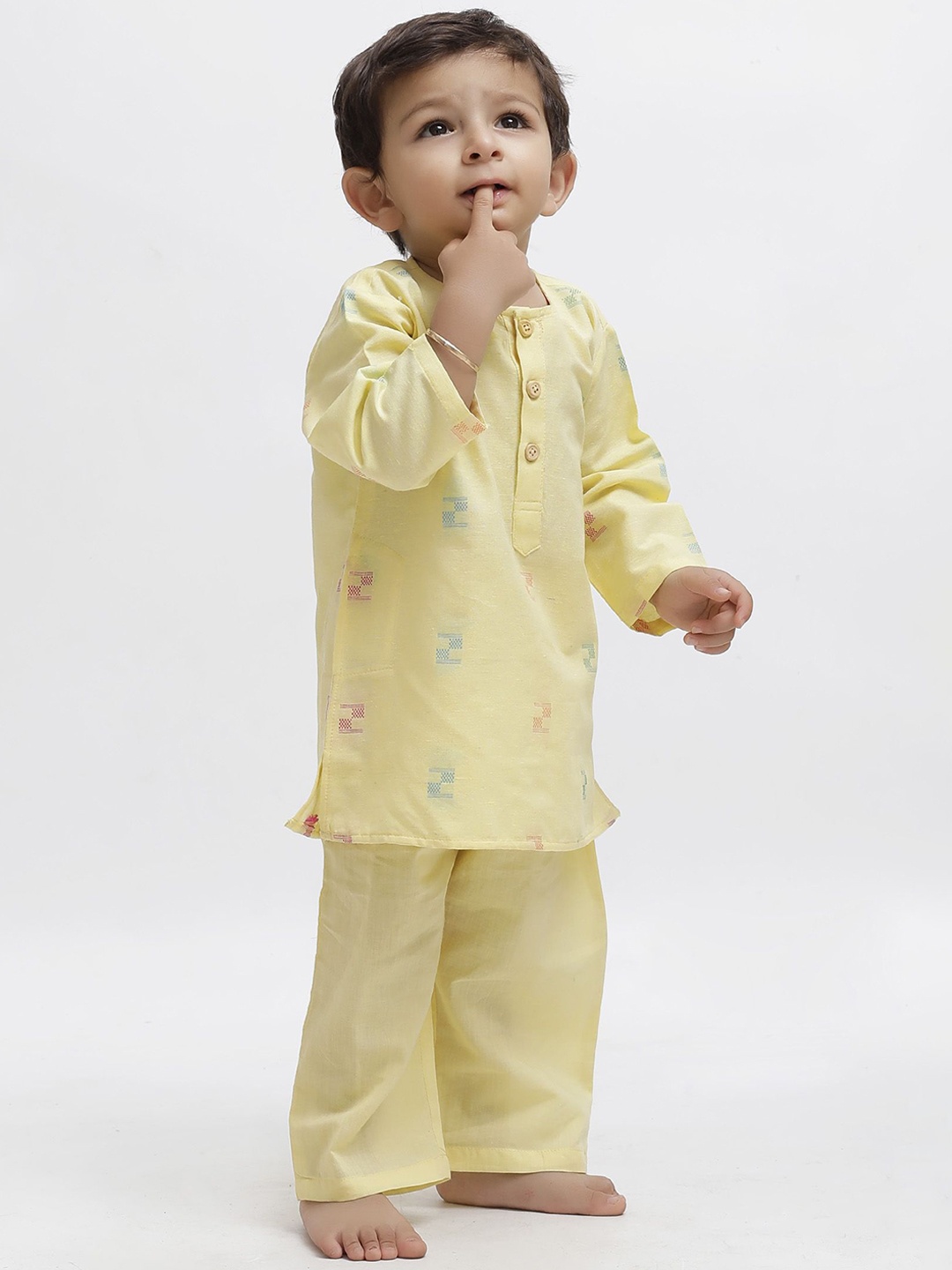 

TJORI Boys Ethnic Motifs Regular Pure Cotton Kurta with Trousers, Yellow