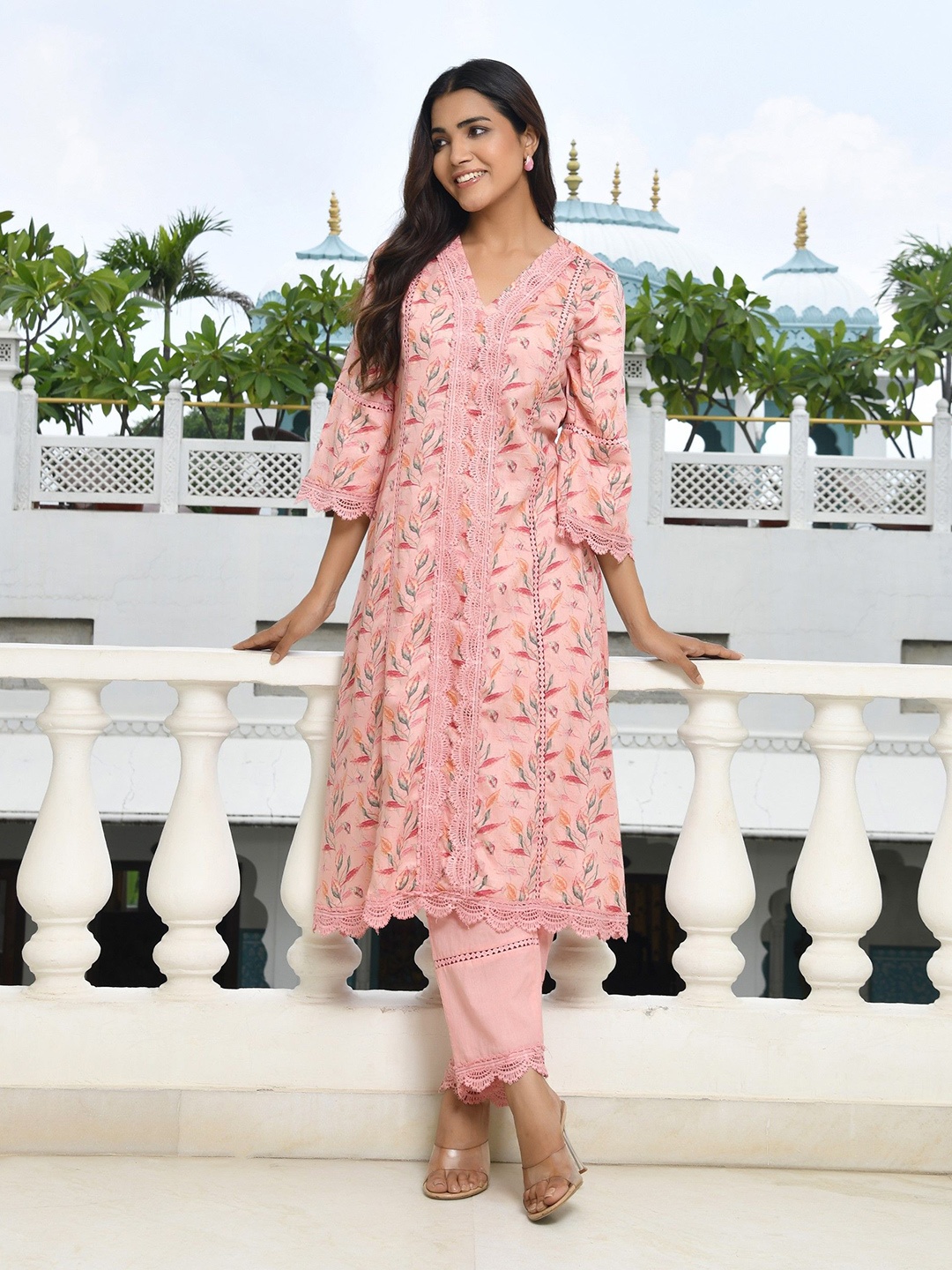 

VAASVA JAIPUR Floral Embroidered A-Line Pure Cotton Kurta And Trouser, Peach