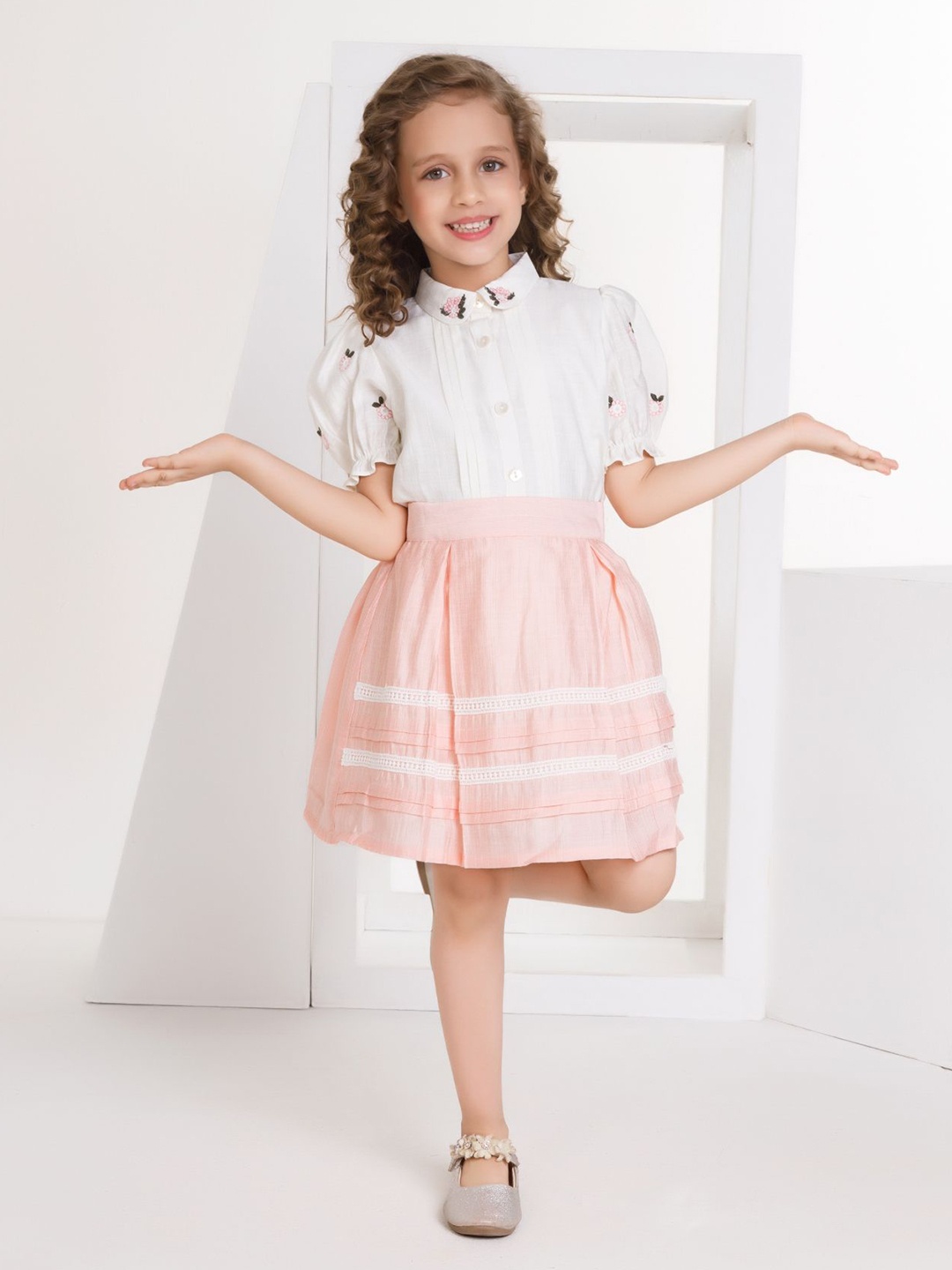 

Peppermint Girls Embroidered Shirt Collar Top With Skirt, Peach