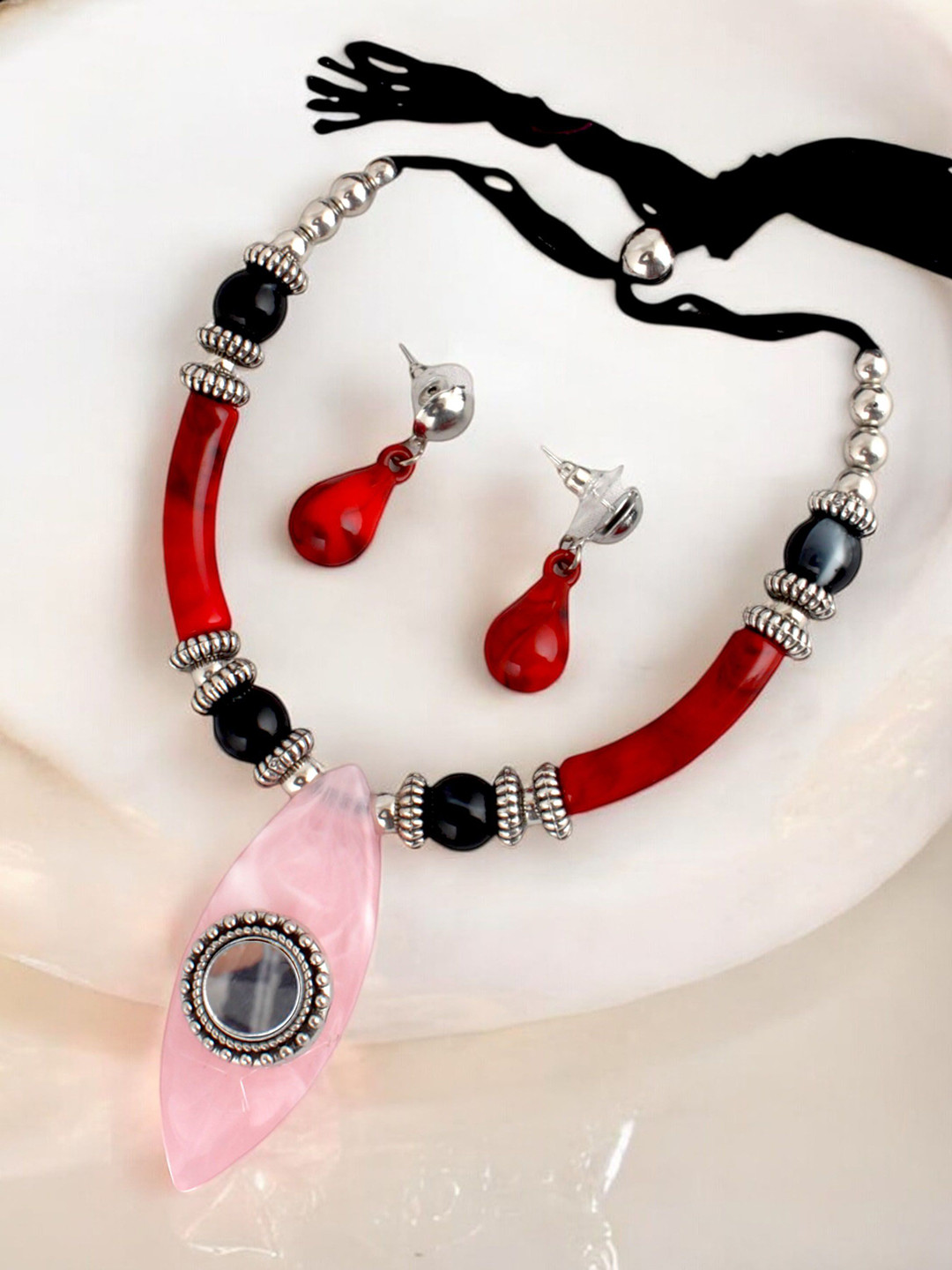 

LUCKY JEWELLERY Beaded Tribal Necklace and Earrings, Silver