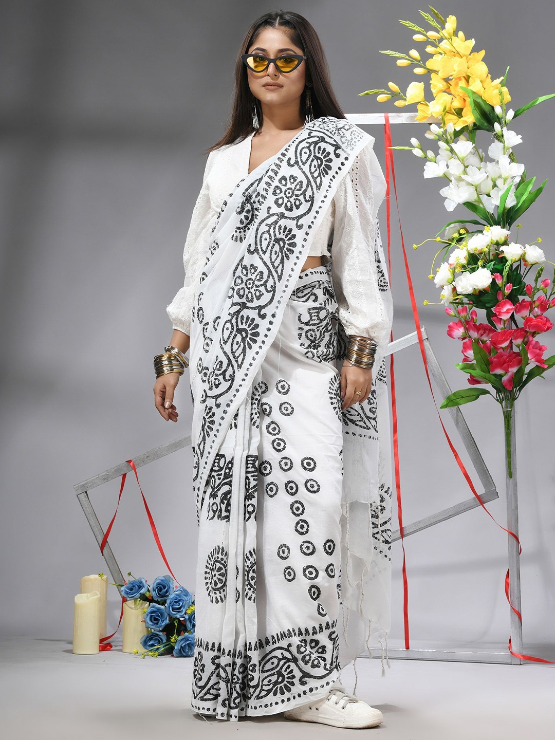 

TANTLOOM Floral Printed Pure Cotton Saree, White