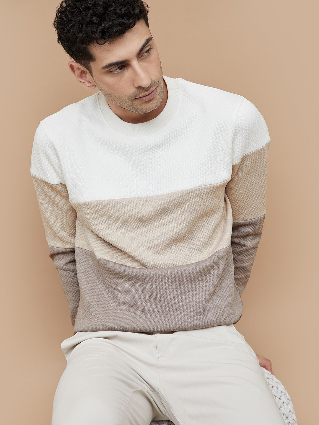 

CODE by Lifestyle Men Colourblocked Casual Sweatshirt, Beige