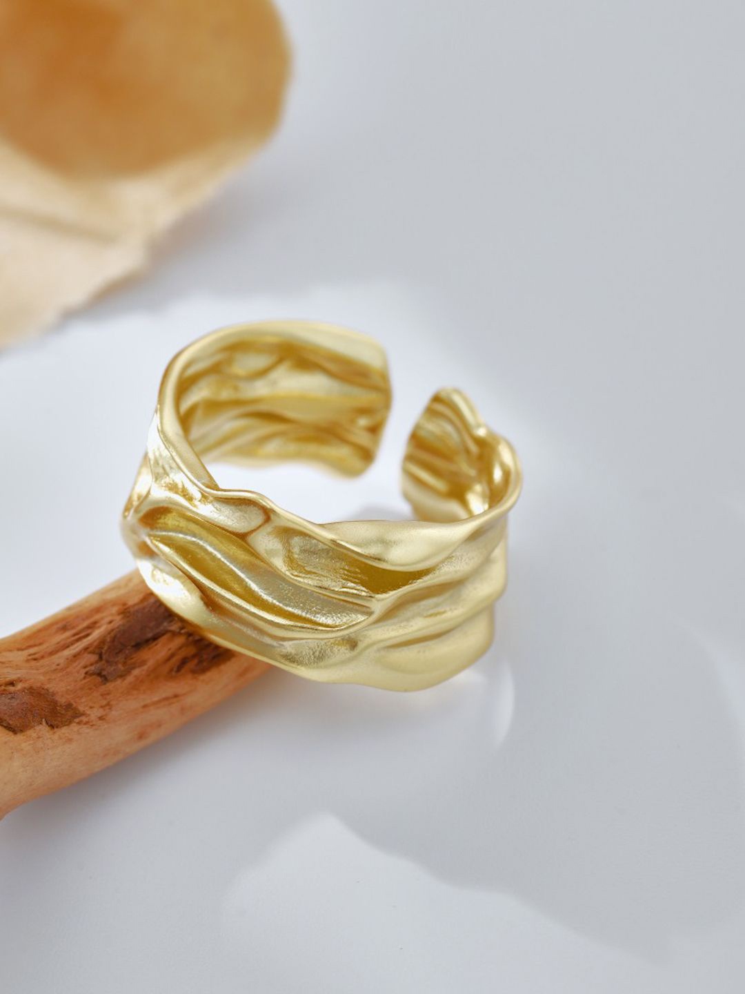 

MISS JO Gold-Plated Finger Ring