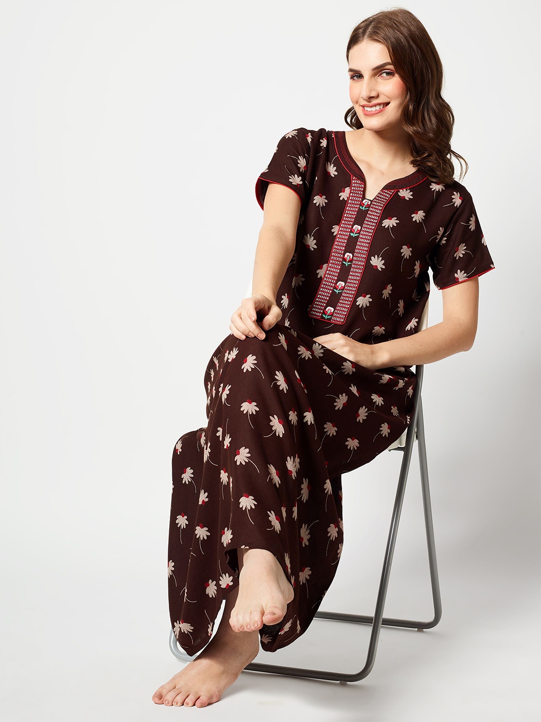 

Zeyo Women's Printed Maxi Nightdress, Brown