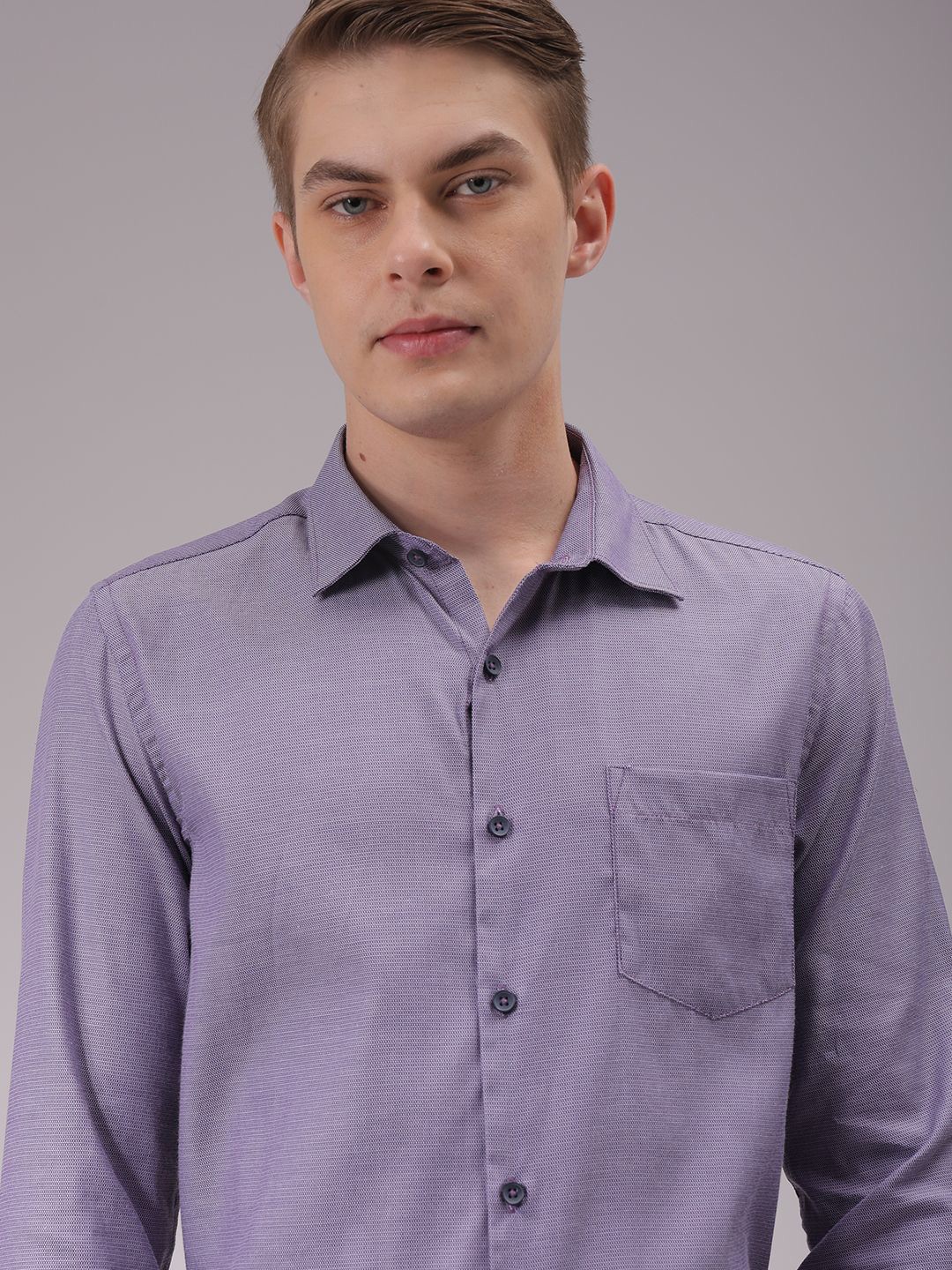 

The Indian Garage Co. X Luxe Men Cutaway Collar Solid Slim Fit Formal Shirt, Blue