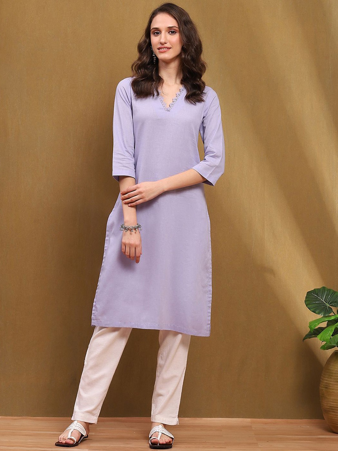 

Biba V-Neck Regular Straight Kurta, Purple