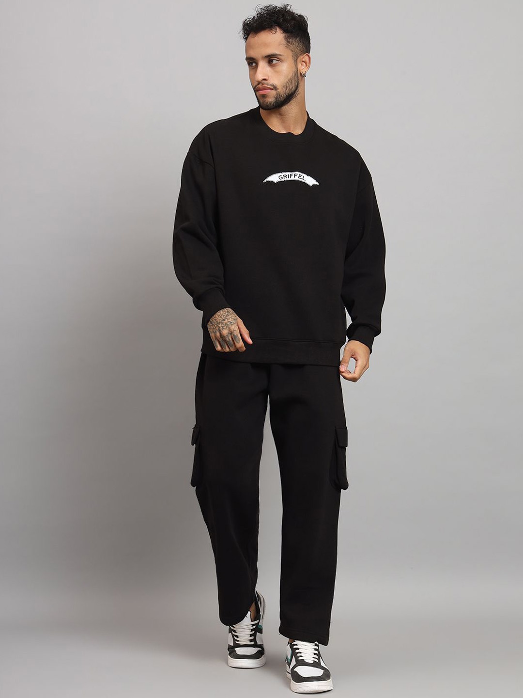 

GRIFFEL Men Printed Oversized Tracksuit, Black