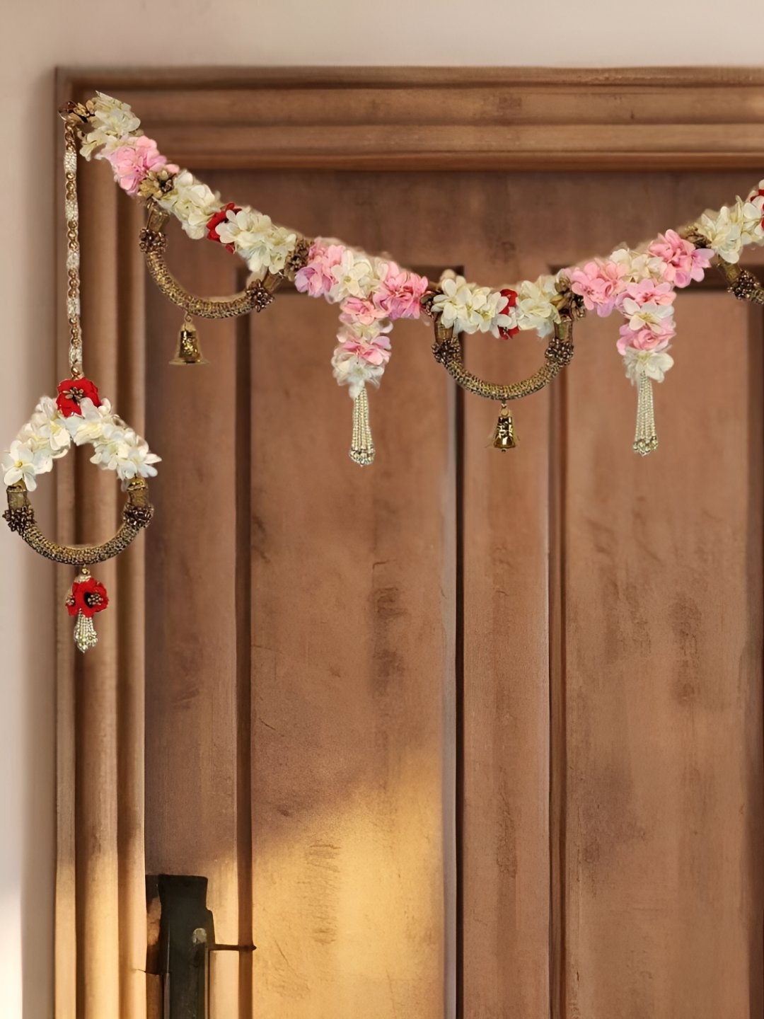 

THE HOME CO. 2 Pcs Flower Toran With Scalp Shape Side Hanging, Pink