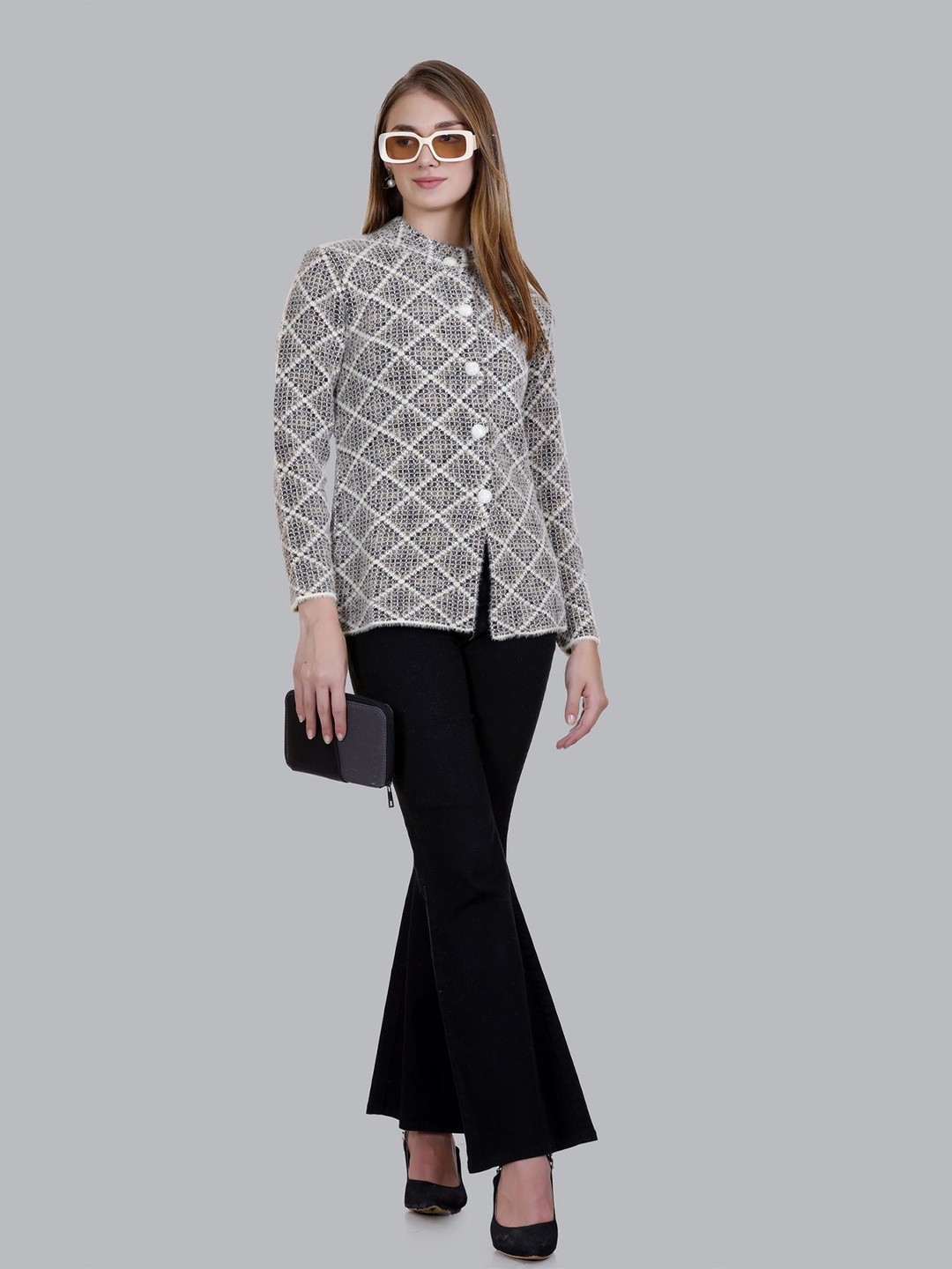 

SOSHAGUN OSWAL Women Geometric Printed Woollen Cardigan, Cream