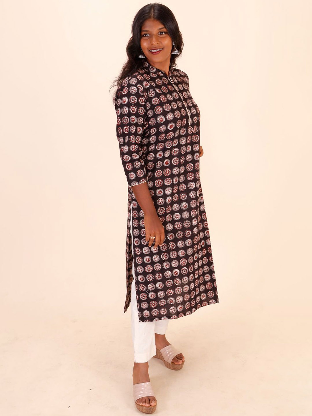 

Avishya Ethnic Motifs Printed Pure Cotton Straight Kurta, Black