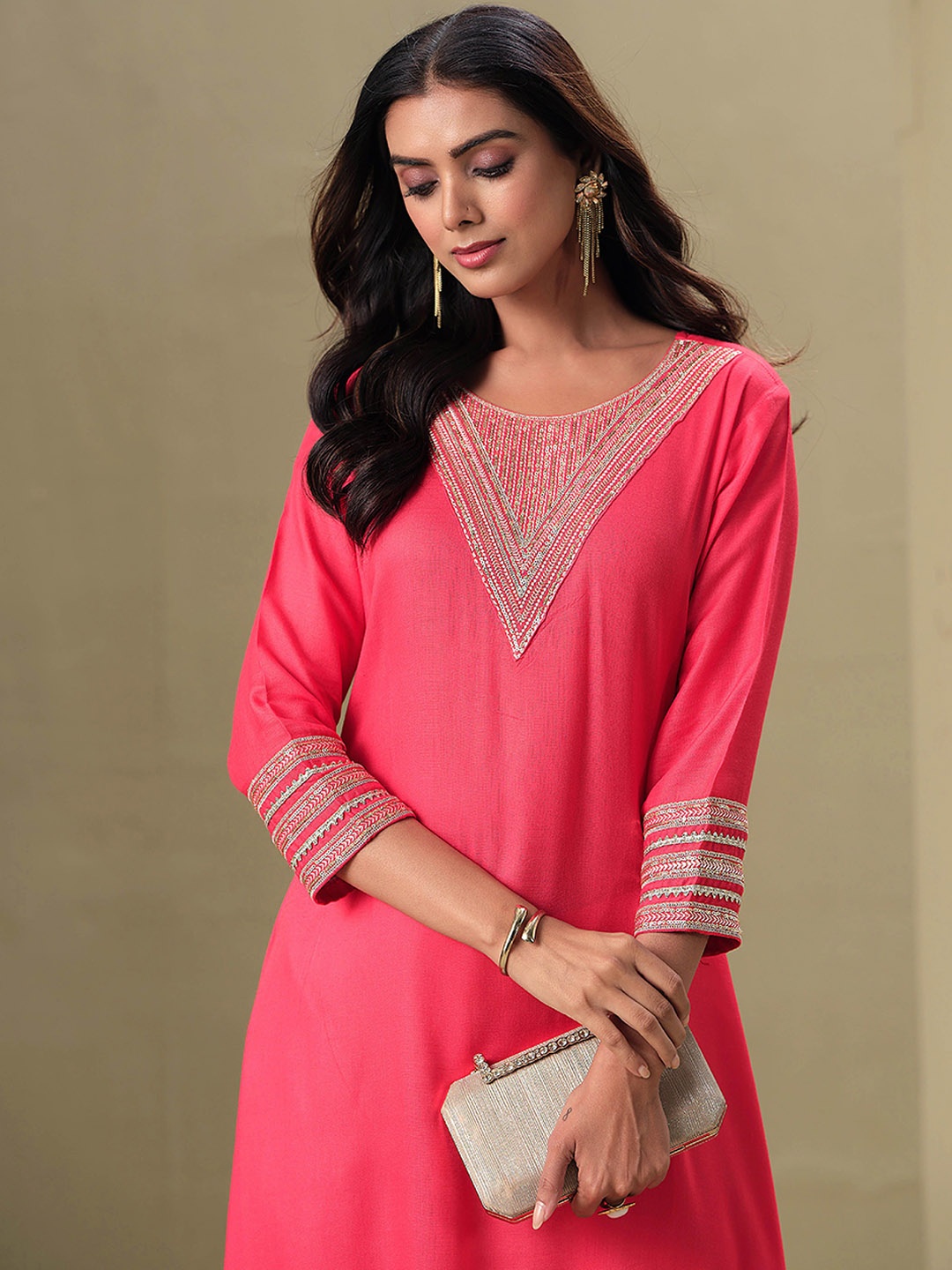 

Sangria Embroidered Zari A-Line Kurta & Trouser, Peach
