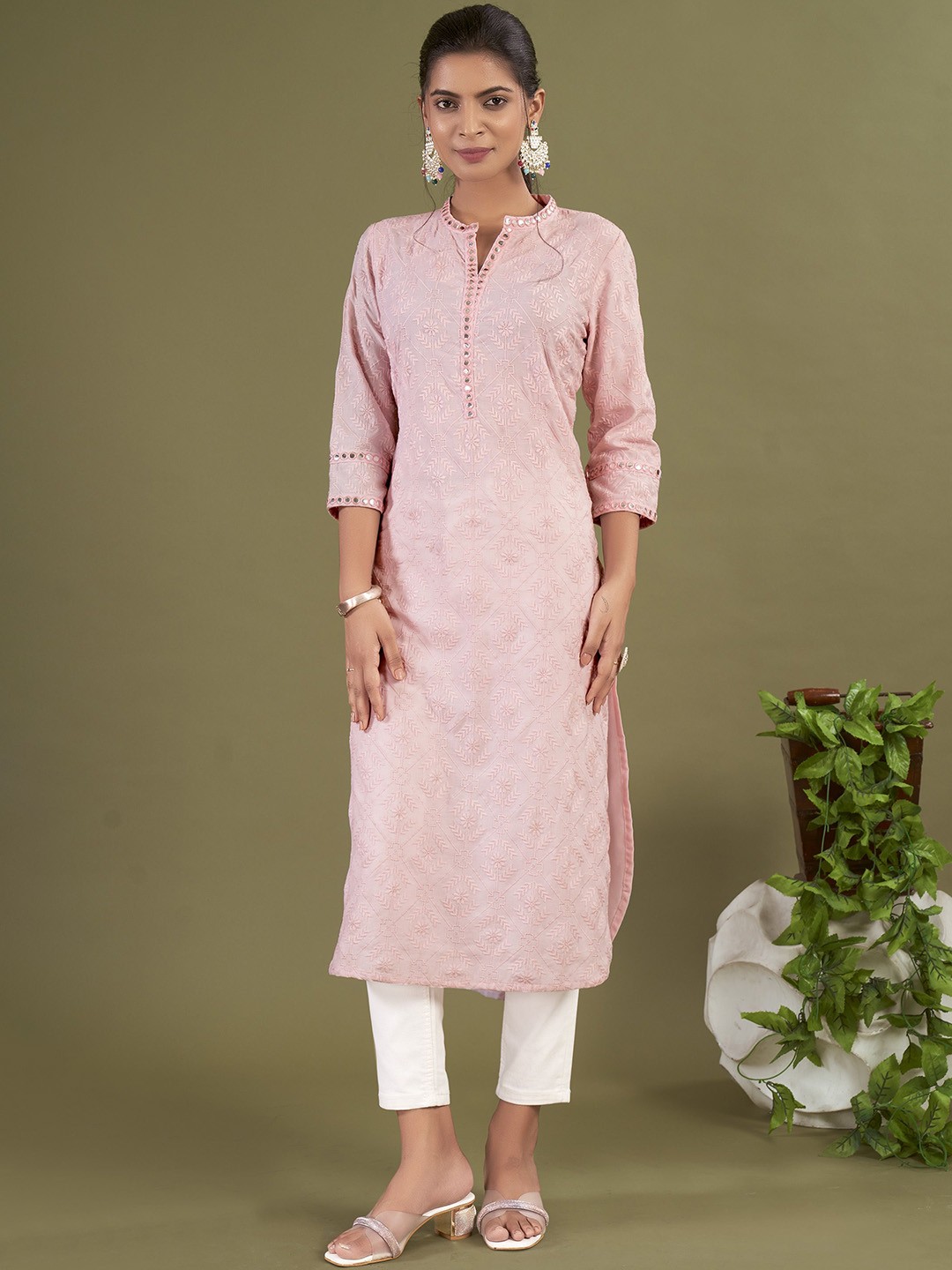 

Laxmipati Floral Embroidered Mirror Work Mandarin Collar Straight Kurta, Pink
