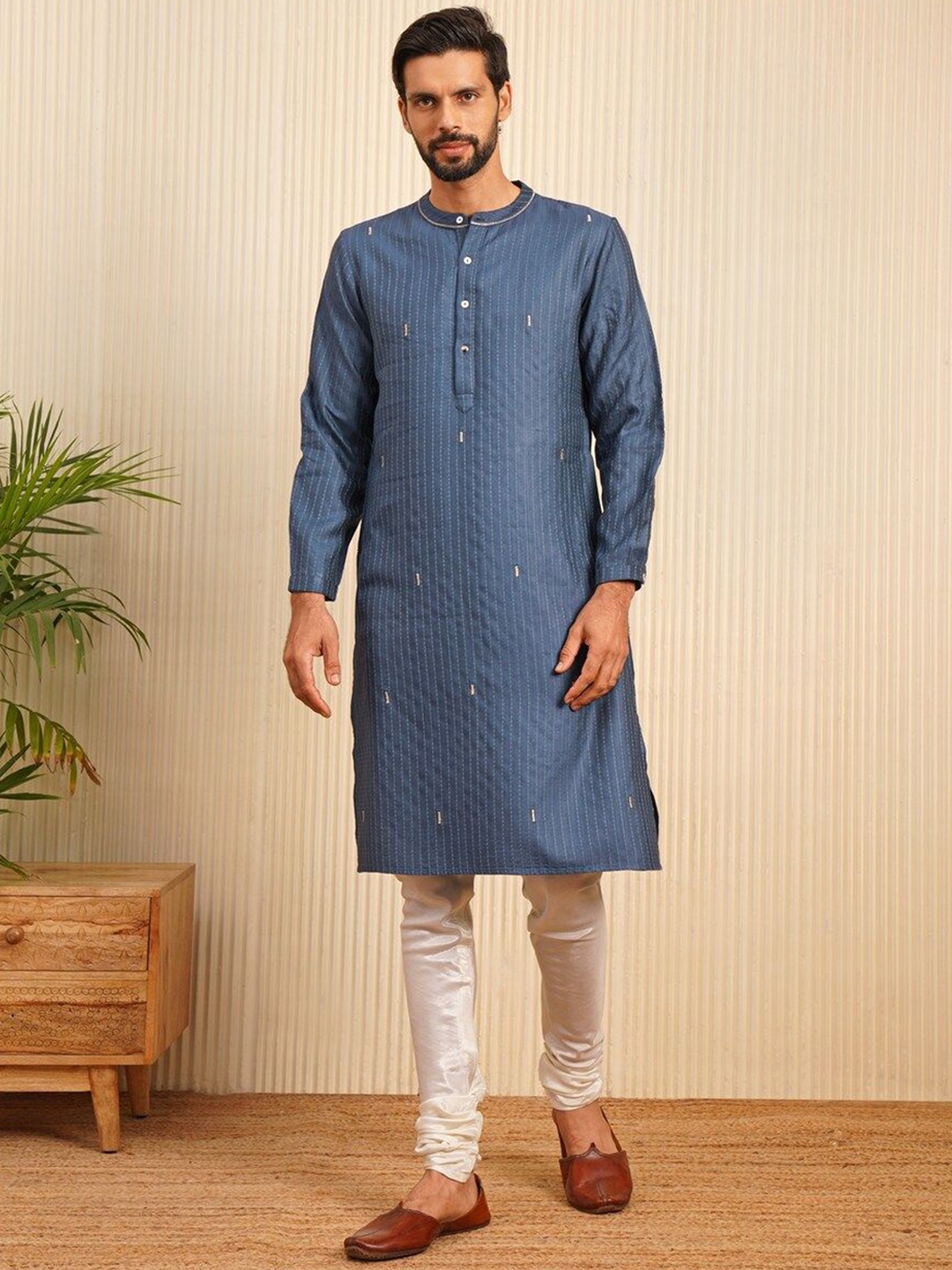 

JAYPORE Striped Thread Work Cotton Straight Kurta, Navy blue