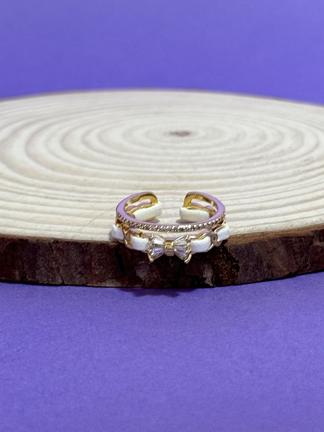 

The Jewellery Tale Gold Plated Artificial Stones Studded Finger Ring