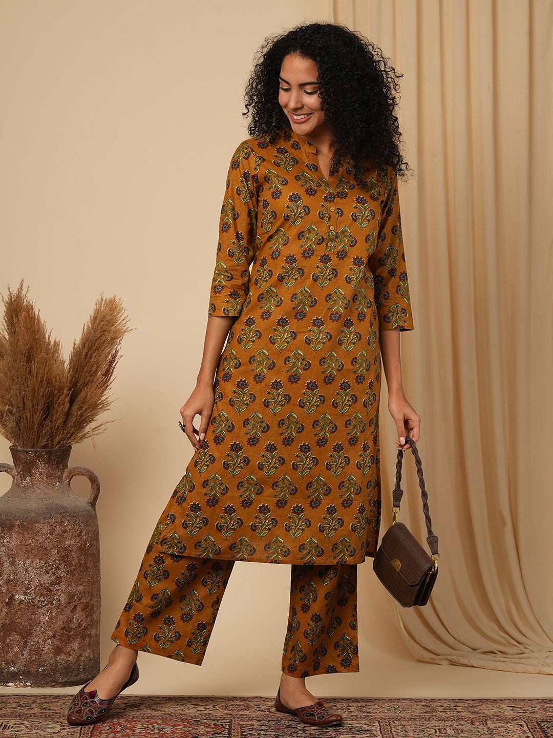 

Globus Floral Printed Mandarin Collar Pure Cotton Straight Kurta with Trousers, Mustard