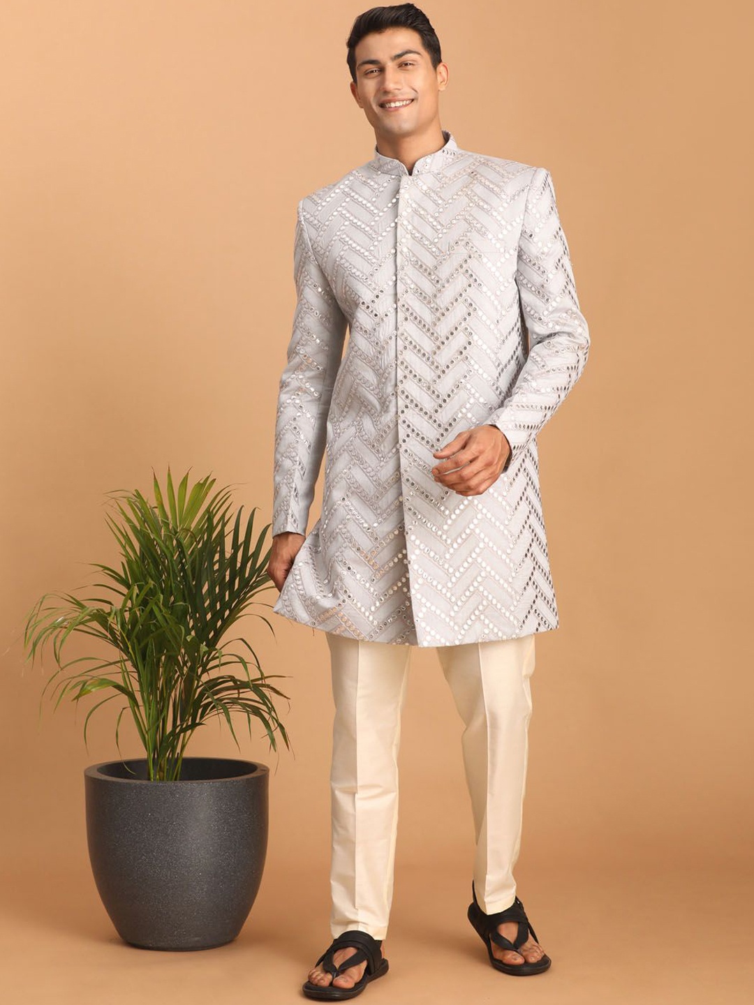 

VASTRAMAY Men's Mirror Work Indo-Western Sherwani Set, White