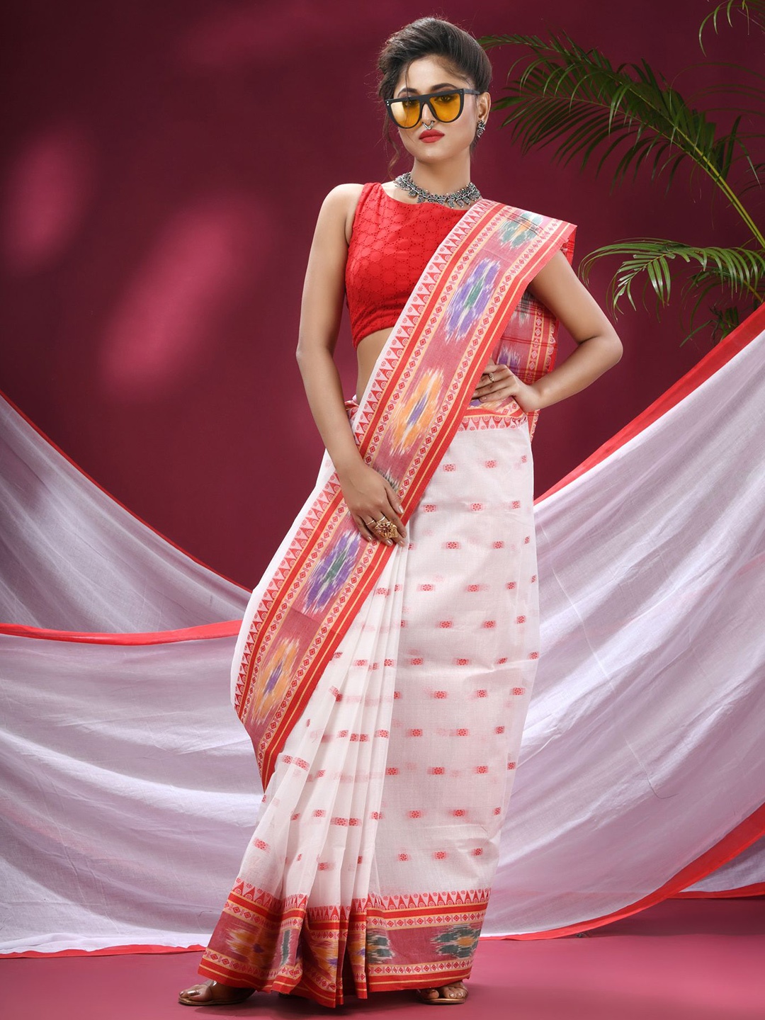 

TANTLOOM Woven Design Pure Cotton Saree, White