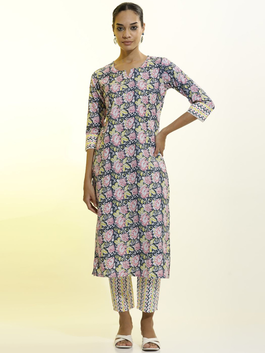 

Jaipur Kurti Cotton Printed Straight Kurta Set, Navy blue