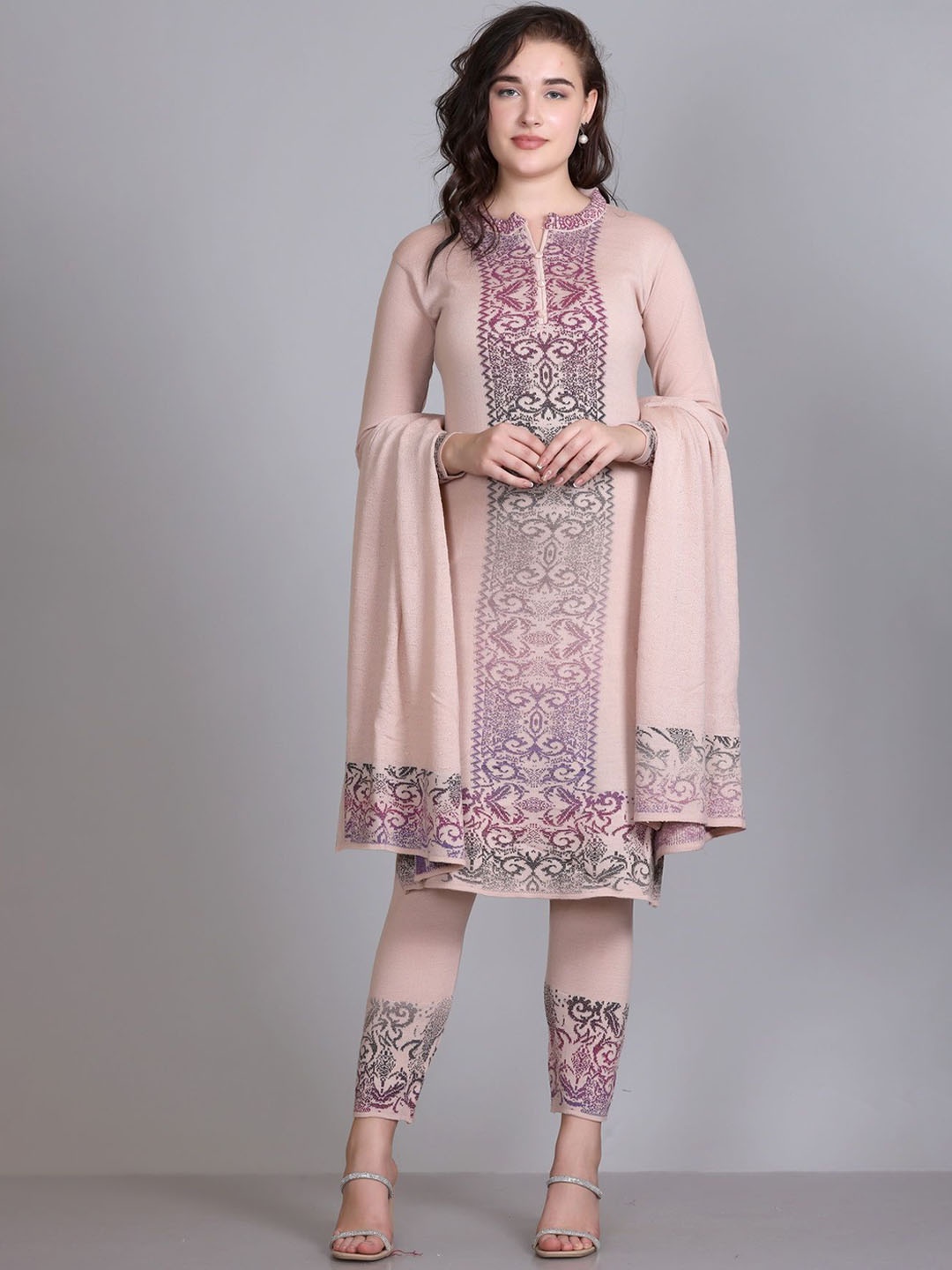 

MONTREX Floral Self Design Woolen Straight Kurta With Trousers & Dupatta, Pink