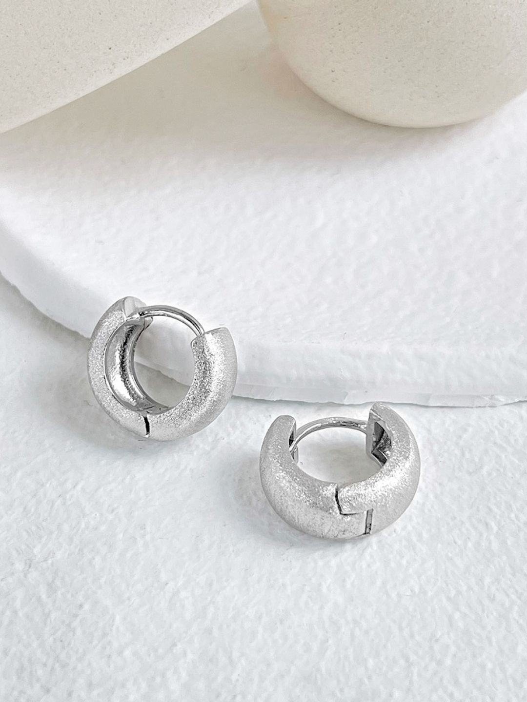 

MISS JO Contemporary Hoop Earrings, Silver