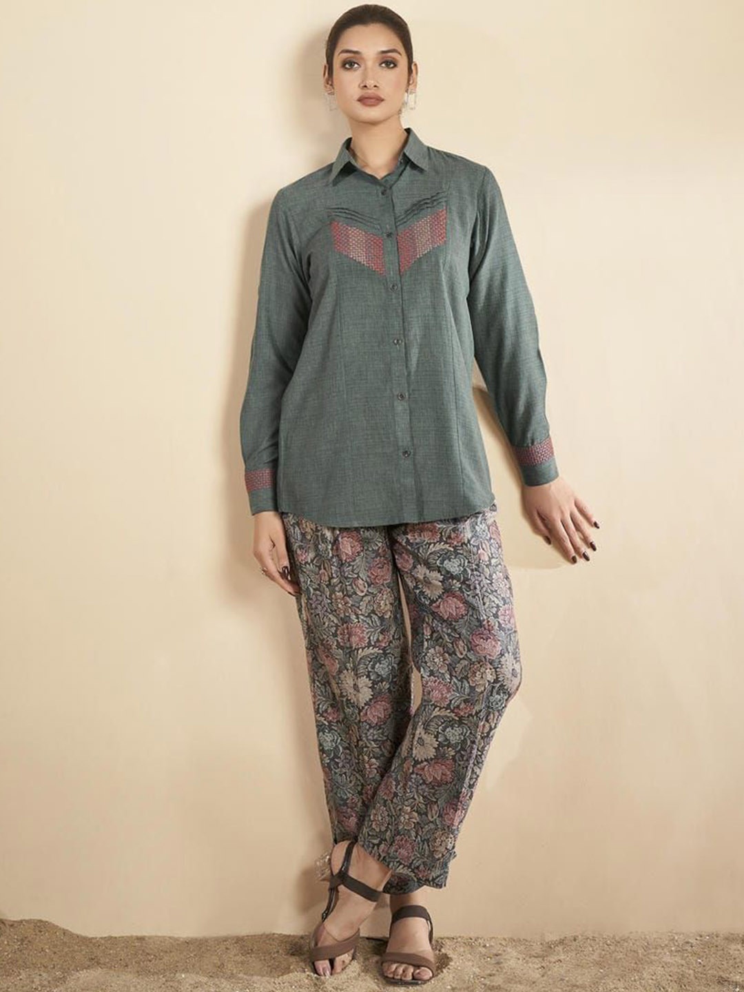 

Kaftanize Printed Linen Shirt With Trouser Co -Ords, Green