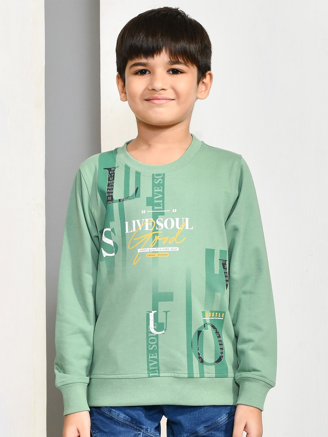 

YOUMAA Boys Typography Printed Sweatshirt, Green